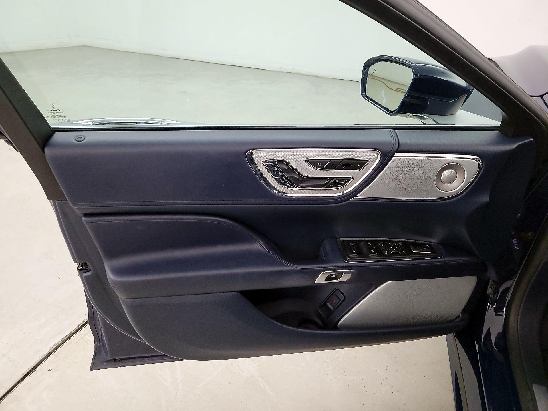 Thumbnail: 2020 Lincoln Continental - 12