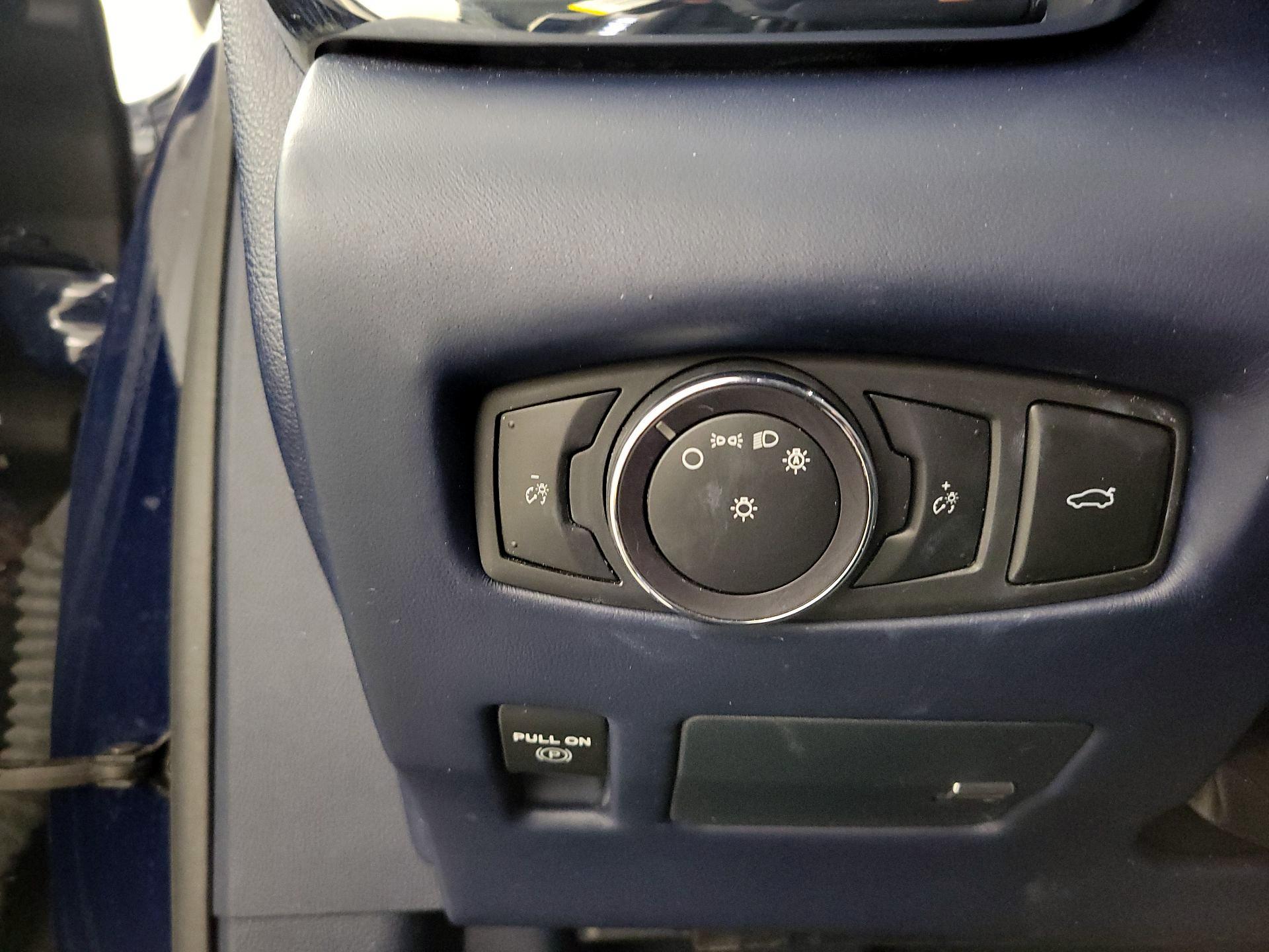 Thumbnail: 2020 Lincoln Continental - 13