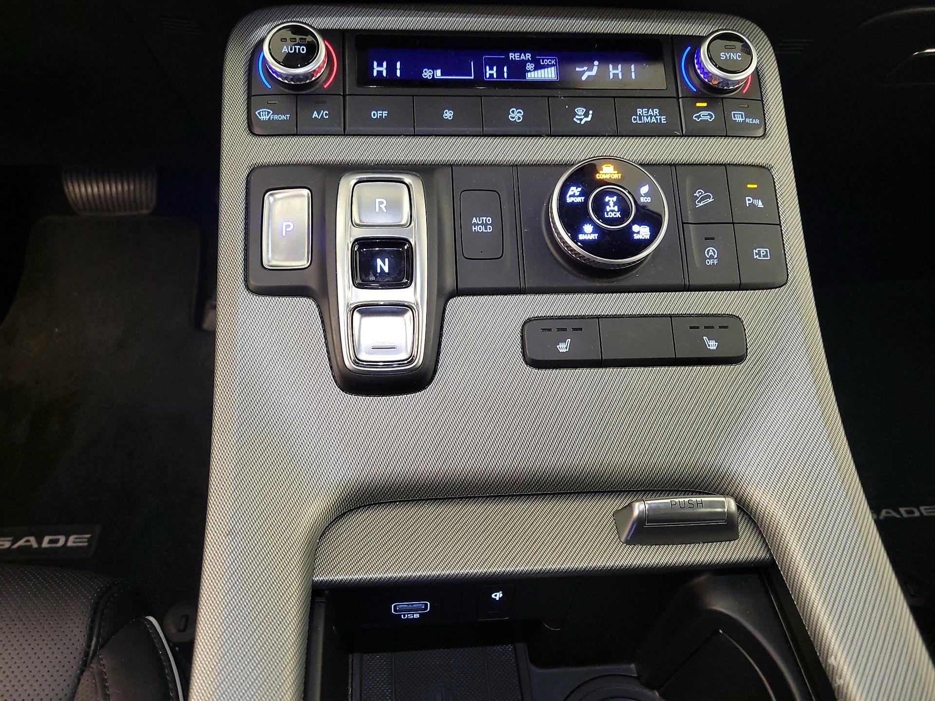 Thumbnail: 2023 Hyundai Palisade - 16