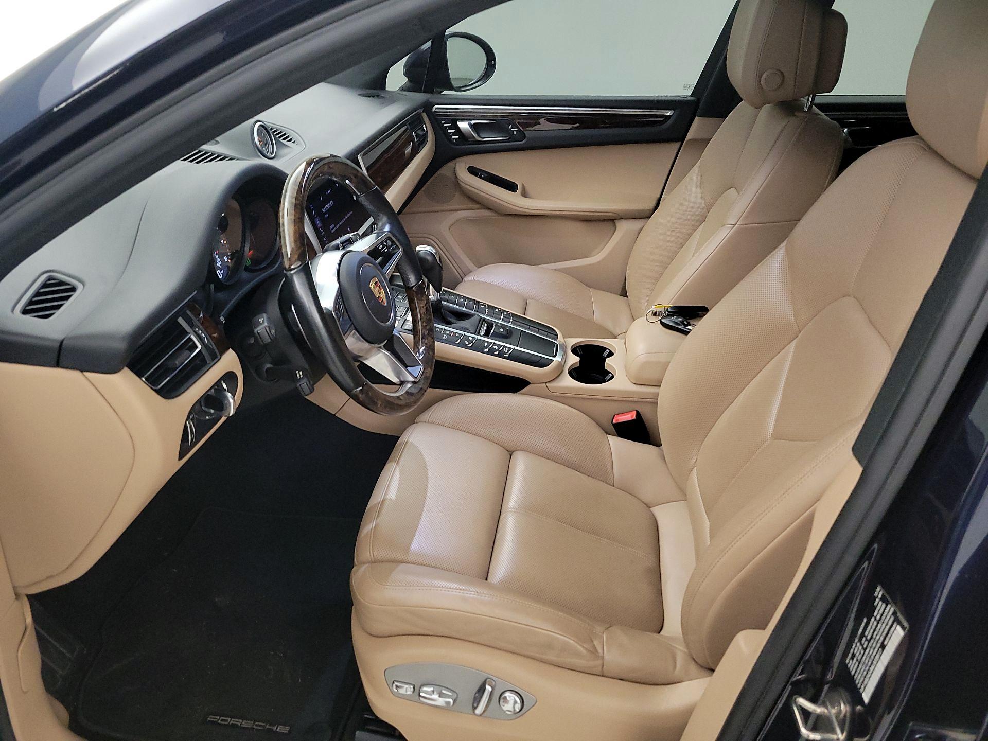 Thumbnail: 2021 Porsche Macan - 11