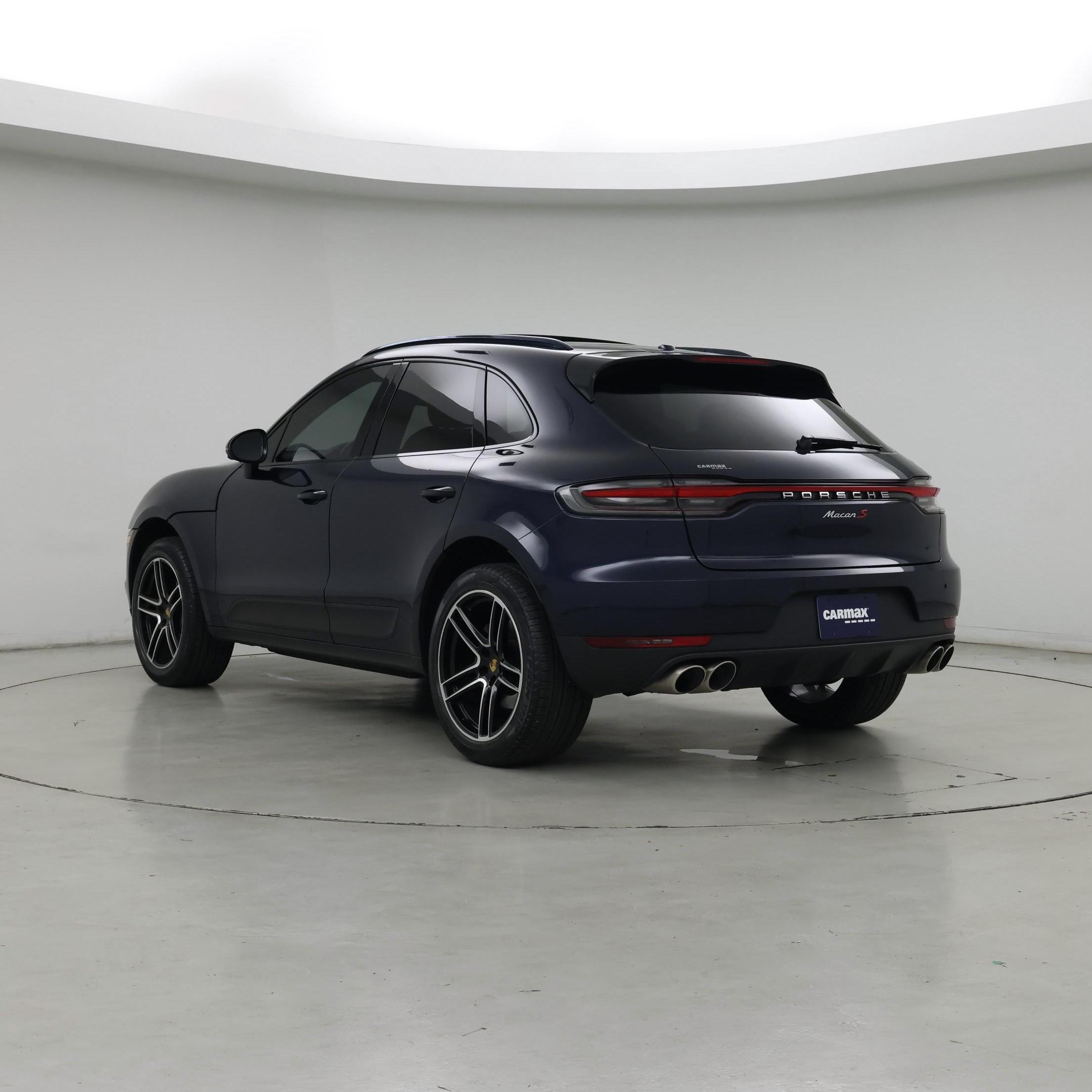 Thumbnail: 2021 Porsche Macan - 2