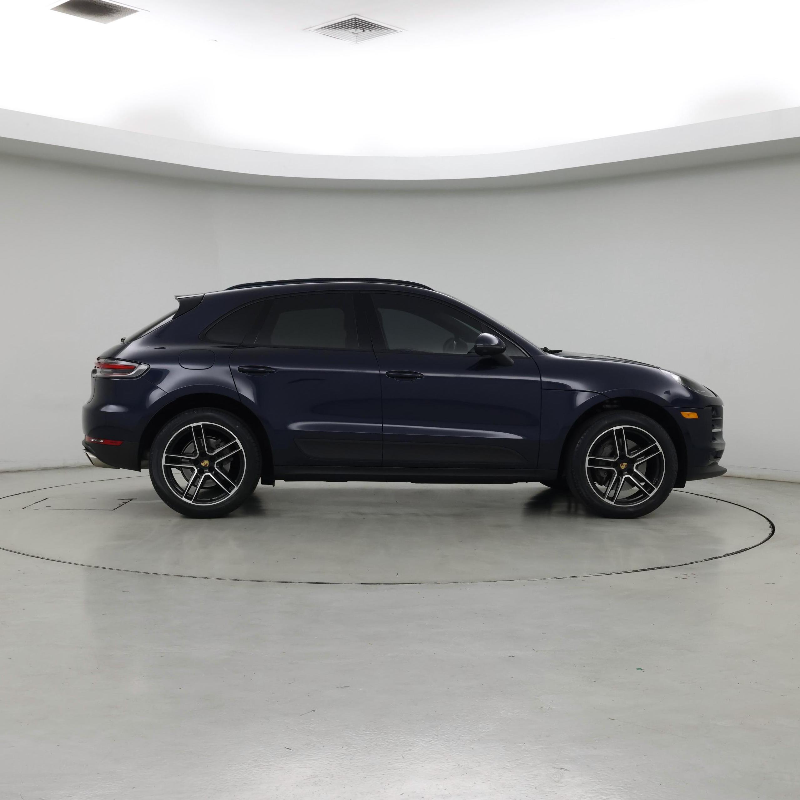 Thumbnail: 2021 Porsche Macan - 7