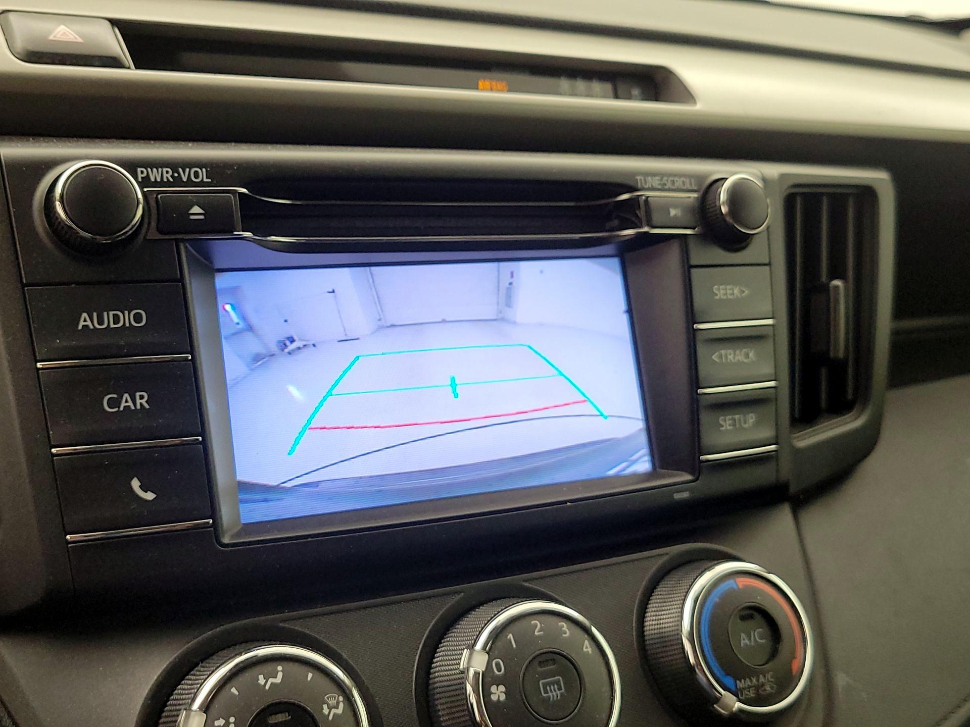 Thumbnail: 2018 Toyota RAV4 - 14