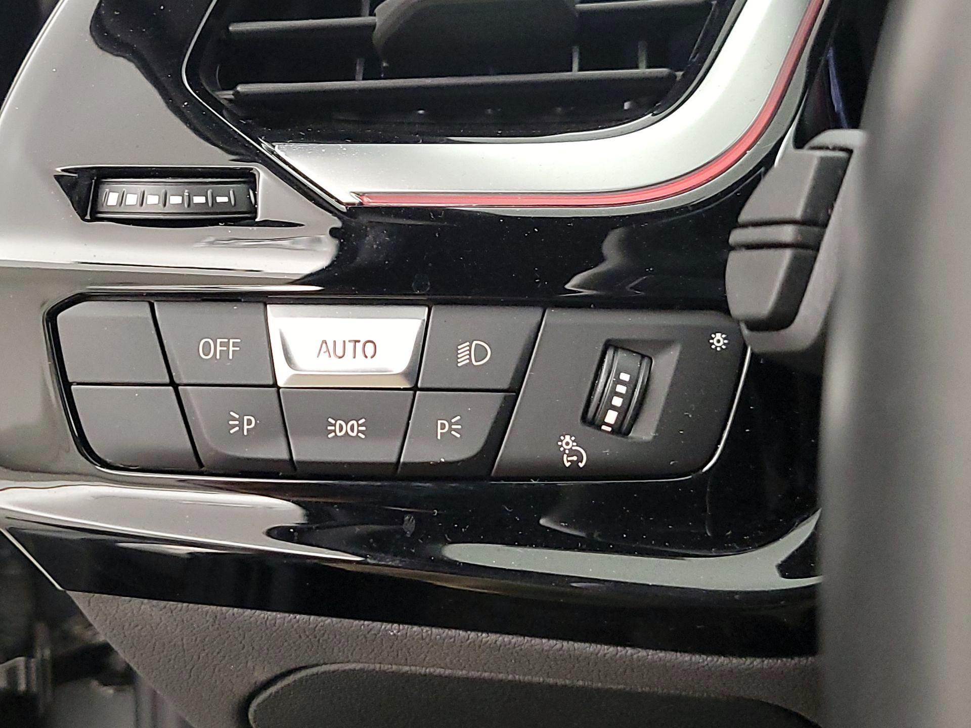 Thumbnail: 2022 BMW Z4 - 13