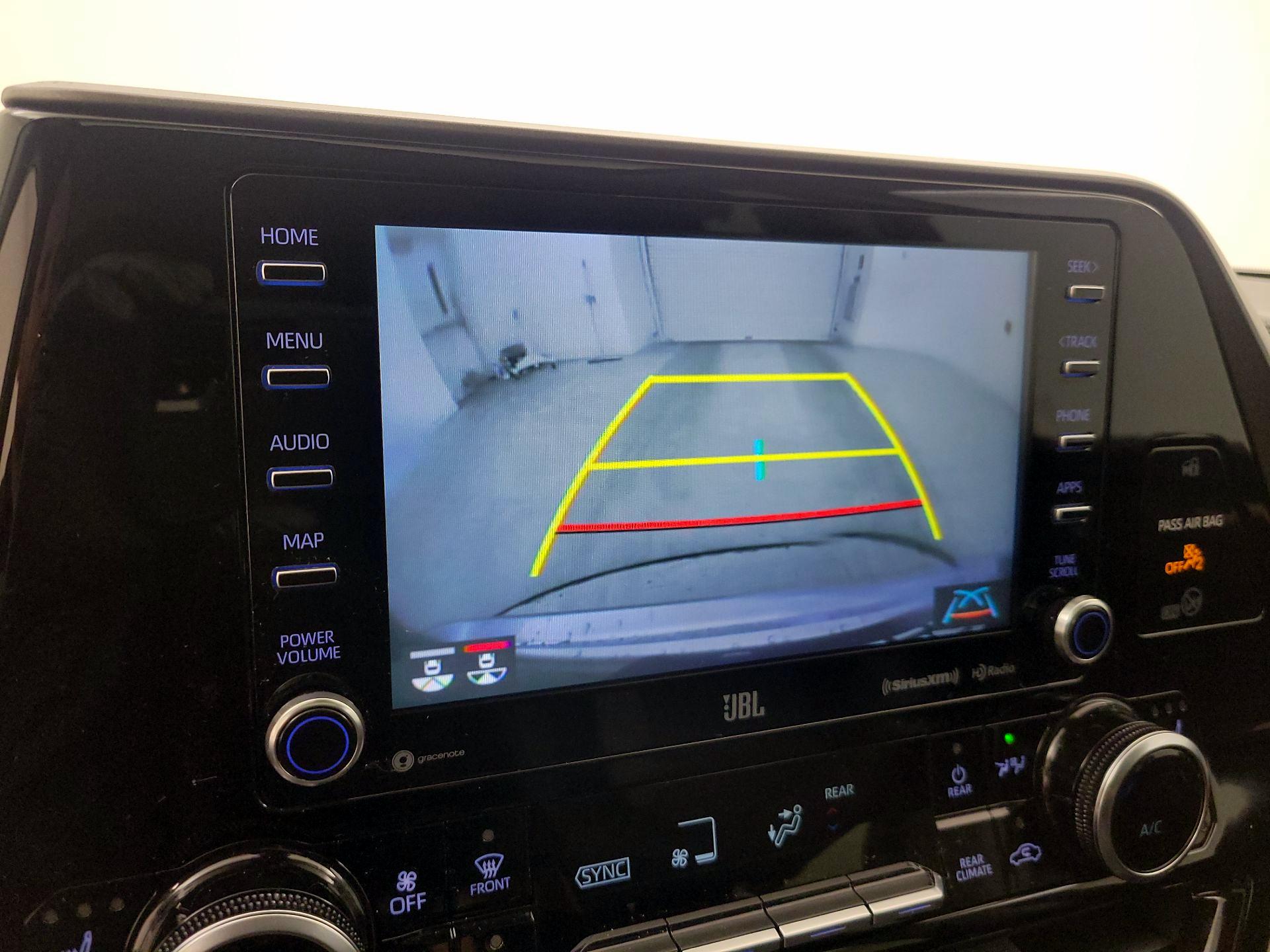 Thumbnail: 2020 Toyota Highlander - 15