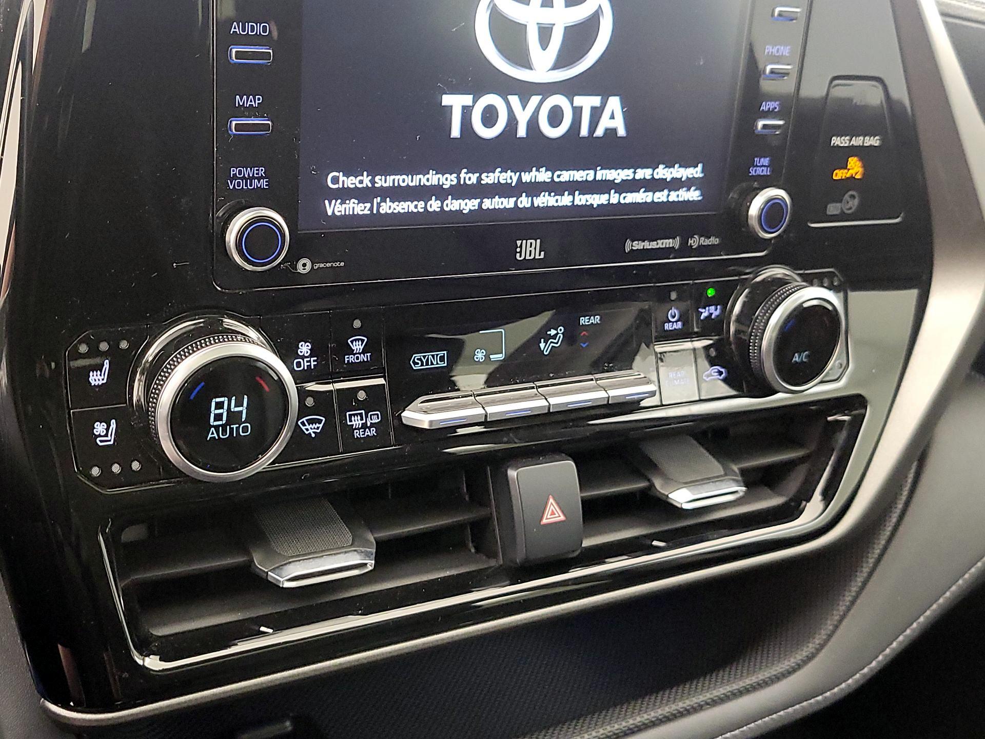 Thumbnail: 2020 Toyota Highlander - 17