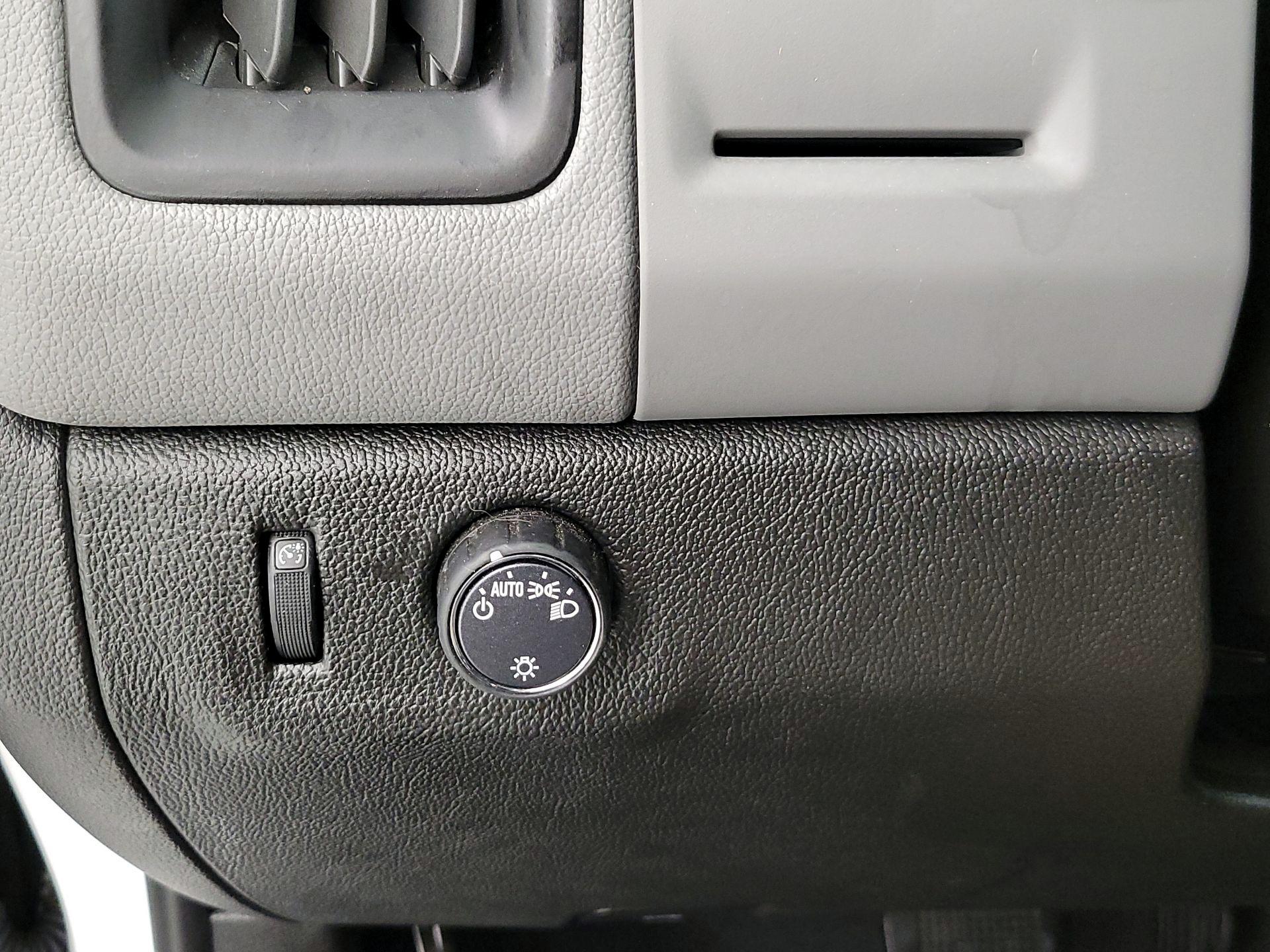 Thumbnail: 2022 Chevrolet Colorado - 13