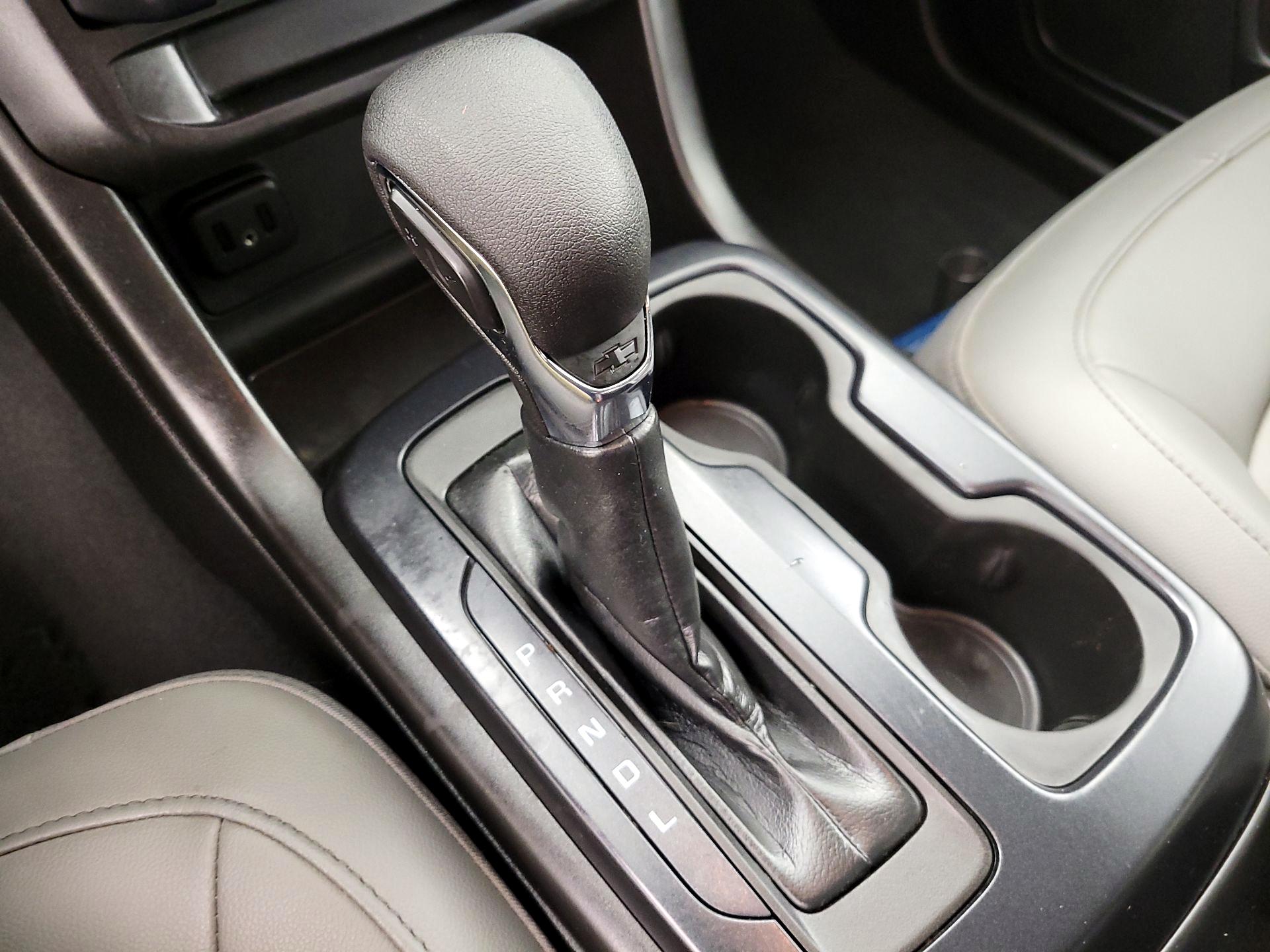 Thumbnail: 2022 Chevrolet Colorado - 17