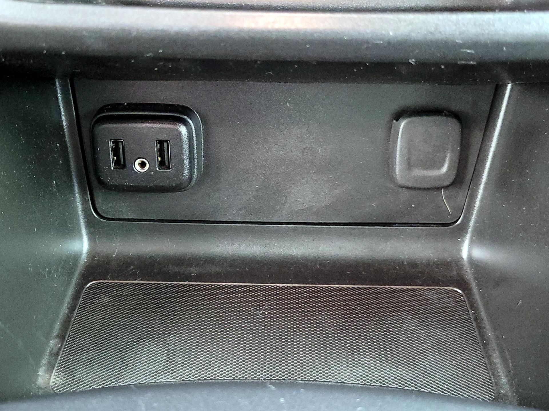 Thumbnail: 2022 Chevrolet Colorado - 18