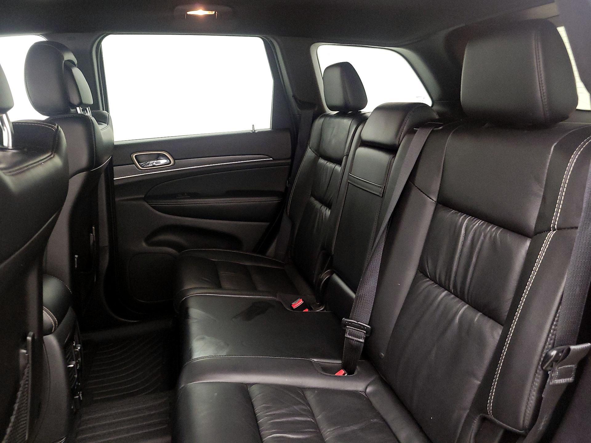 Thumbnail: 2015 Jeep Grand Cherokee - 20