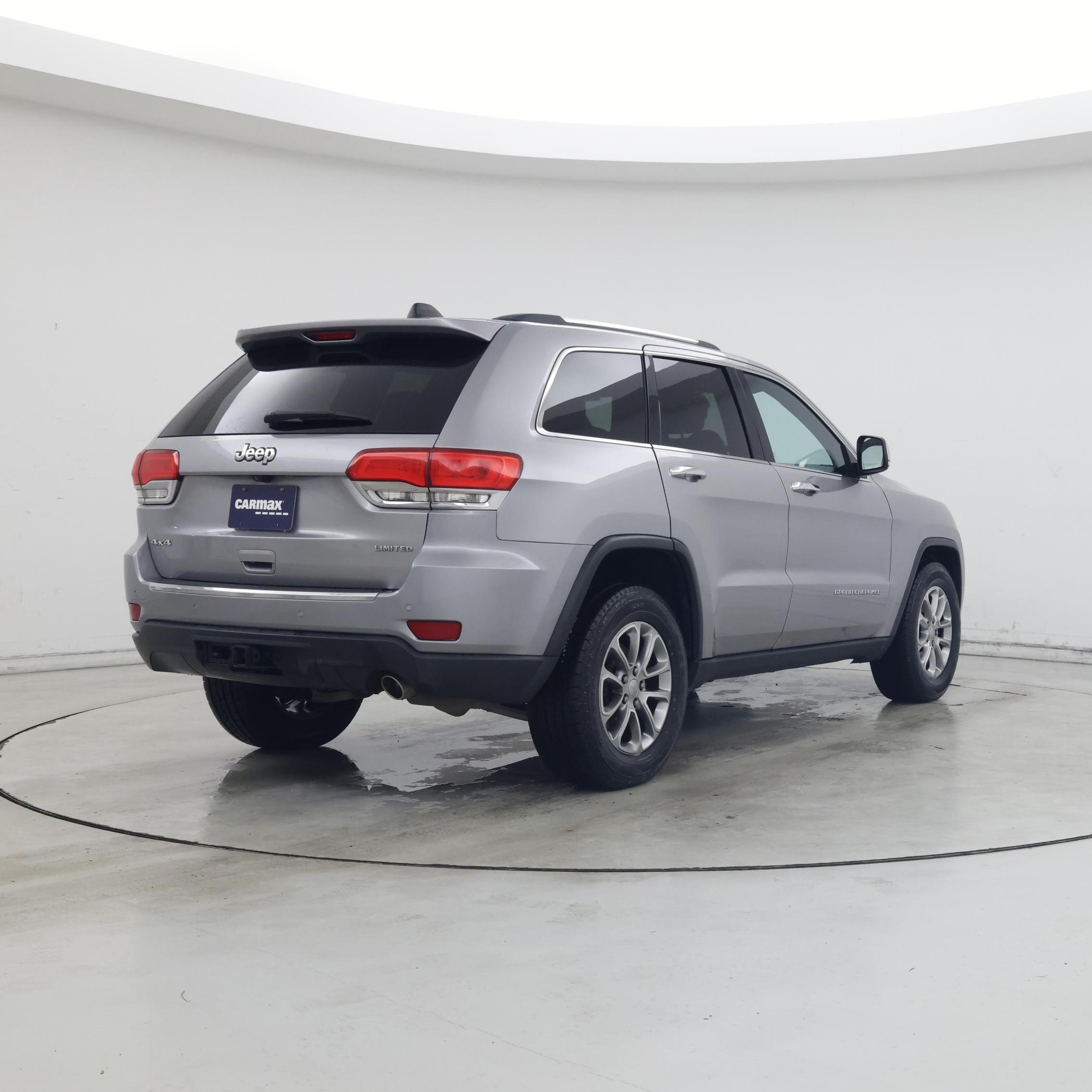 Thumbnail: 2015 Jeep Grand Cherokee - 8