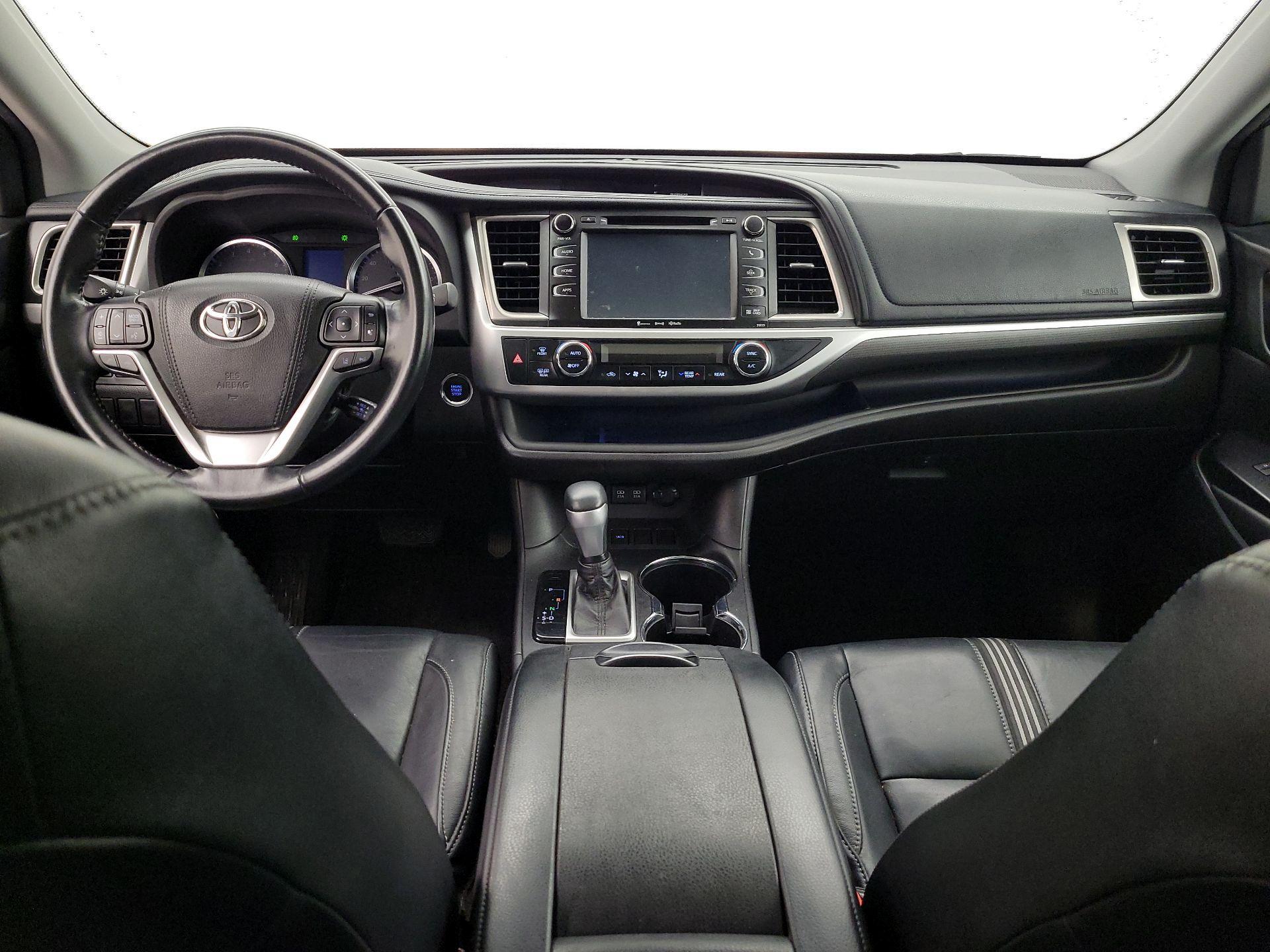 Thumbnail: 2018 Toyota Highlander - 9