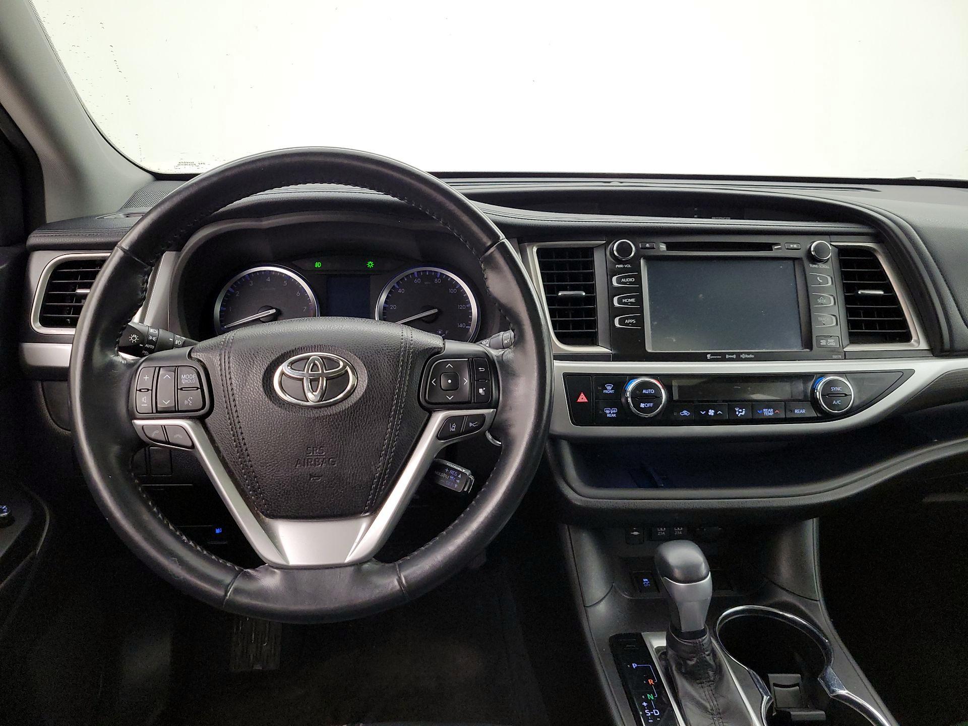 Thumbnail: 2018 Toyota Highlander - 10