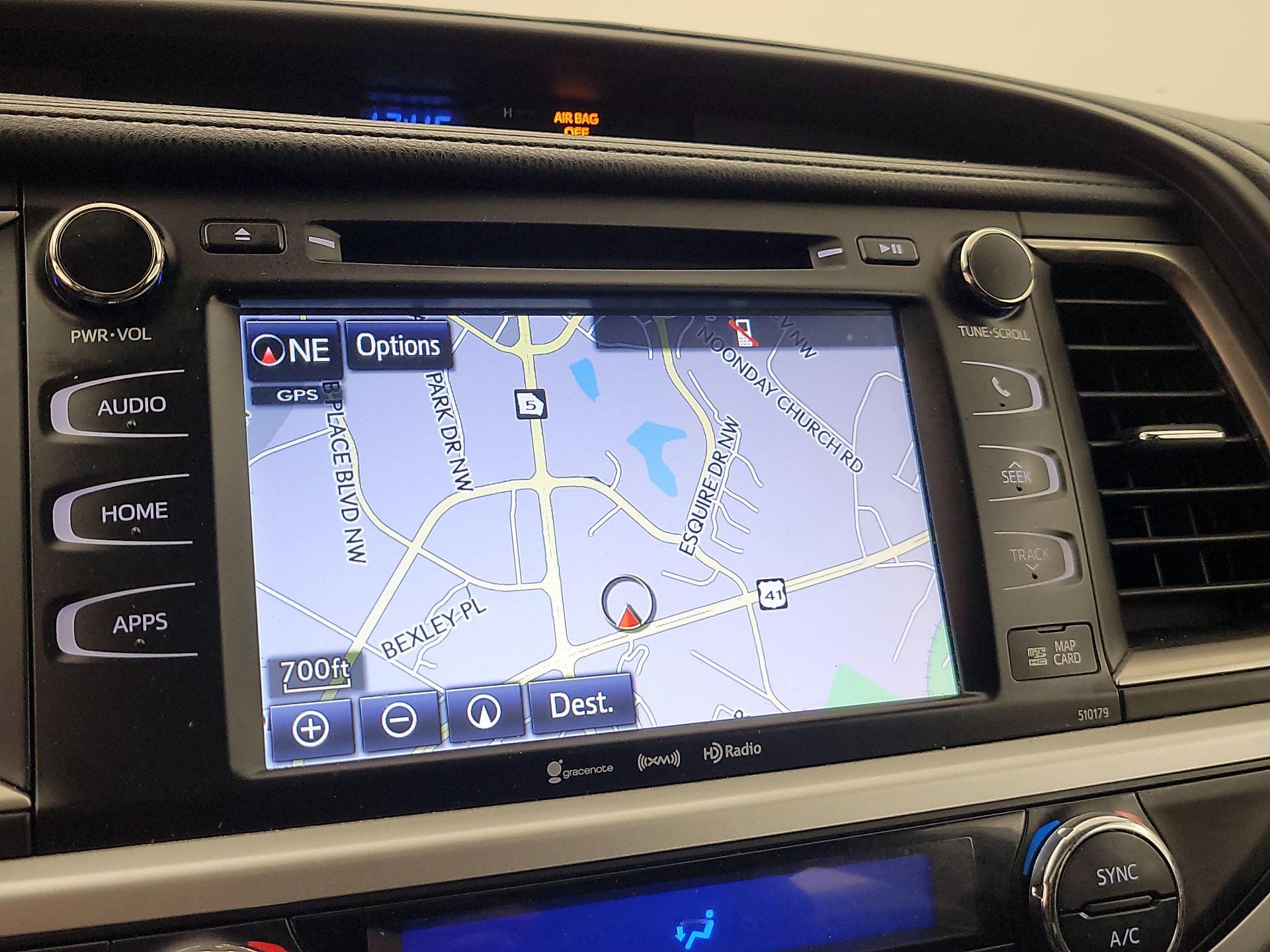 Thumbnail: 2018 Toyota Highlander - 14