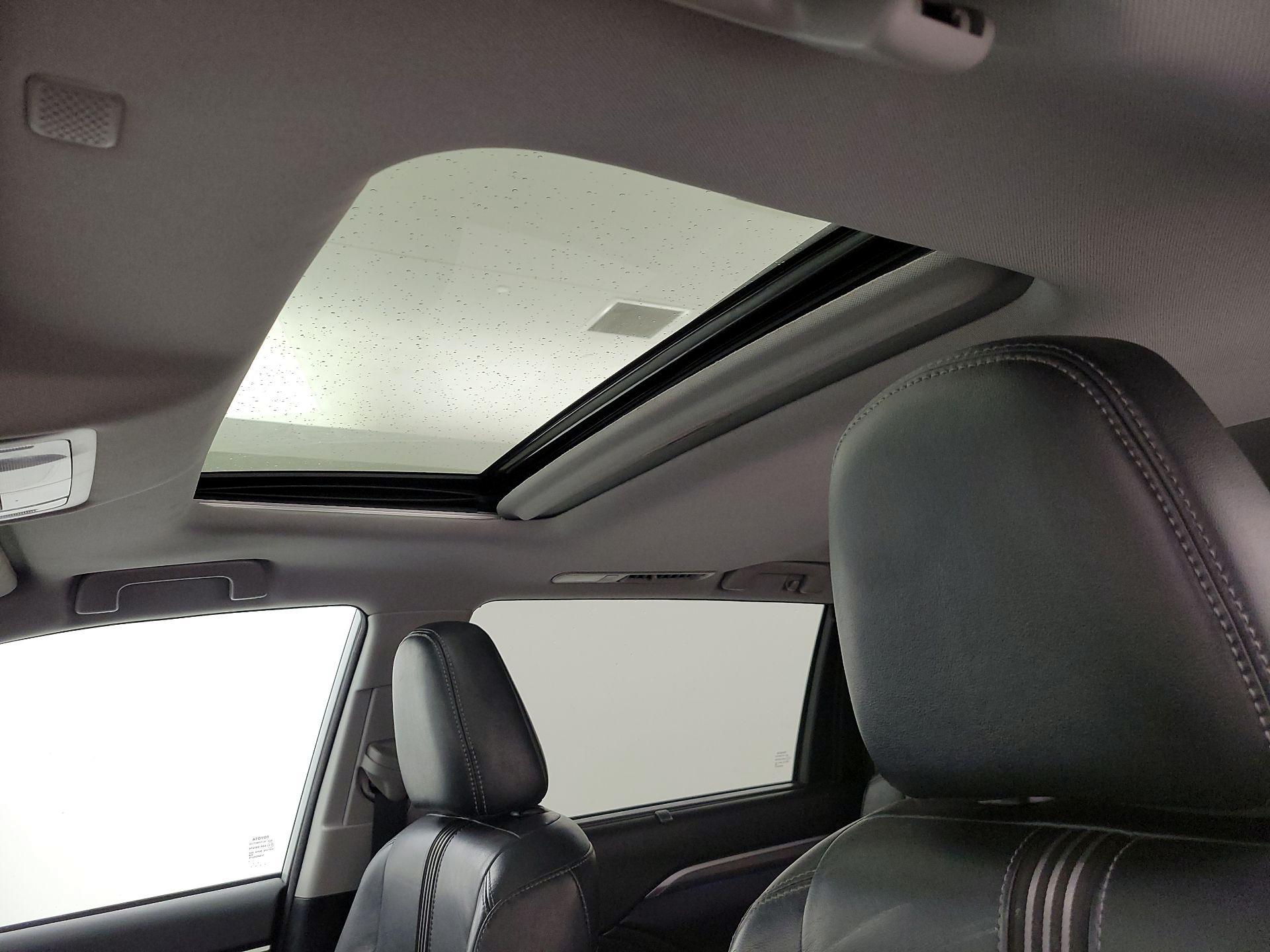 Thumbnail: 2018 Toyota Highlander - 20