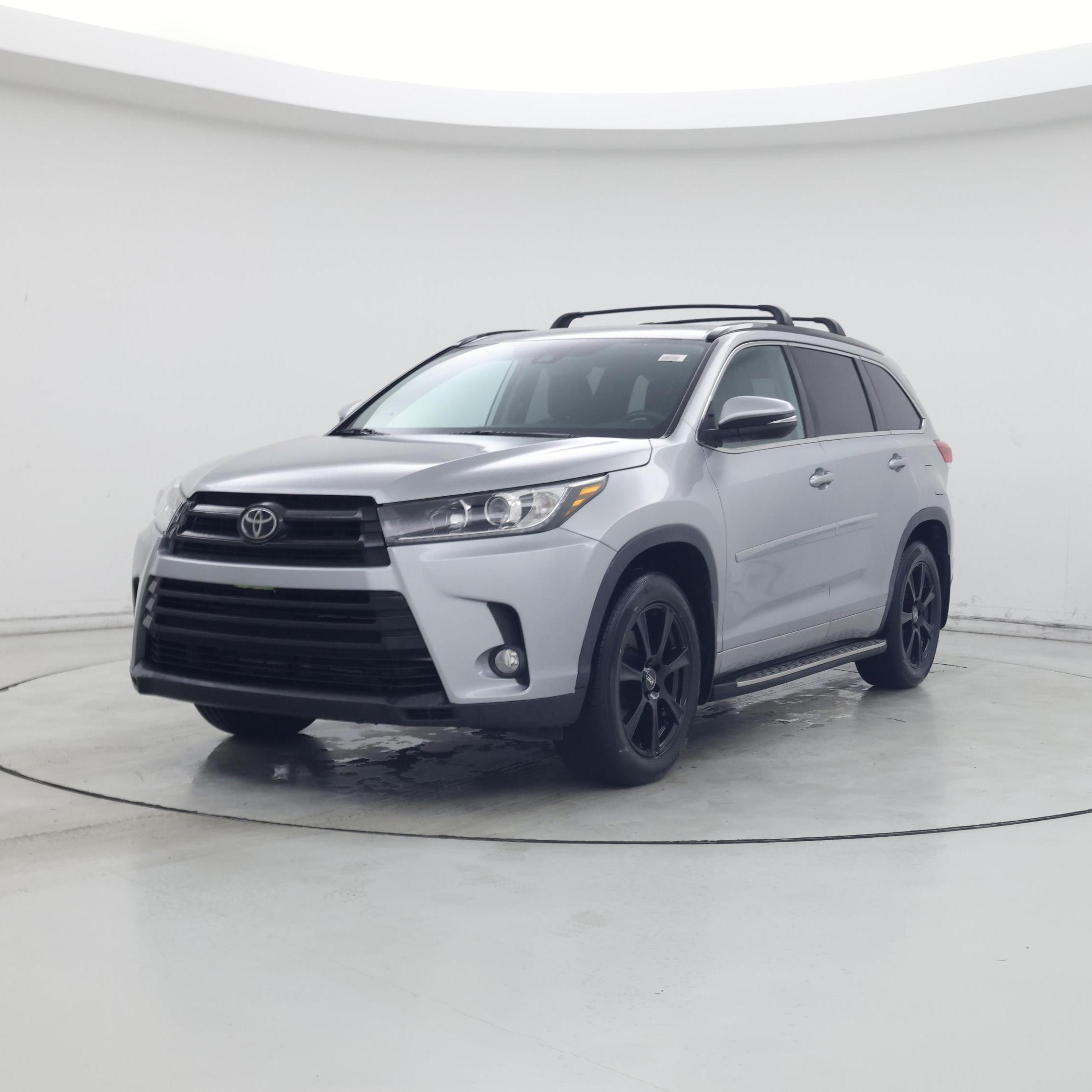 Thumbnail: 2018 Toyota Highlander - 4