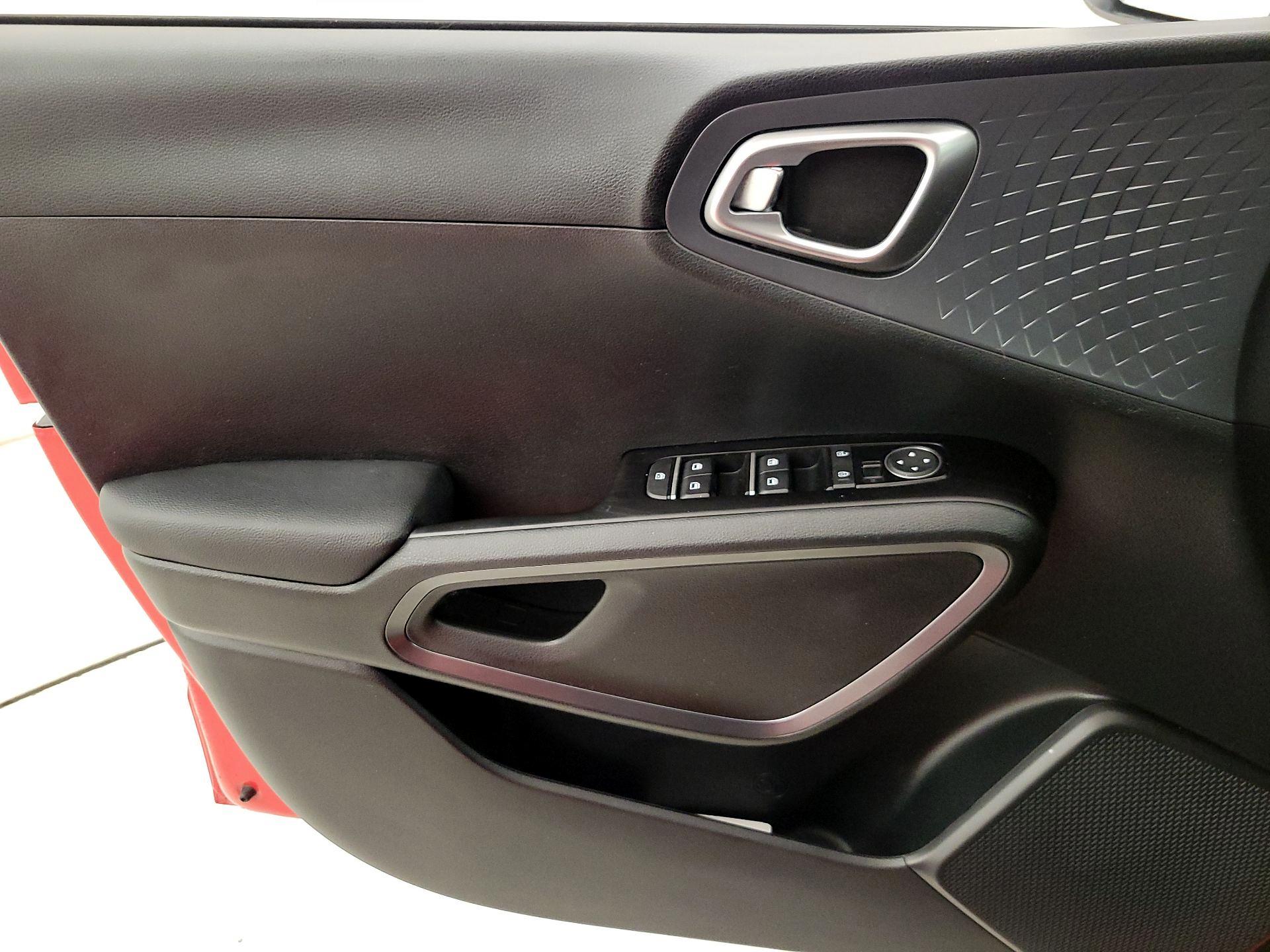 Thumbnail: 2021 Kia Soul - 12