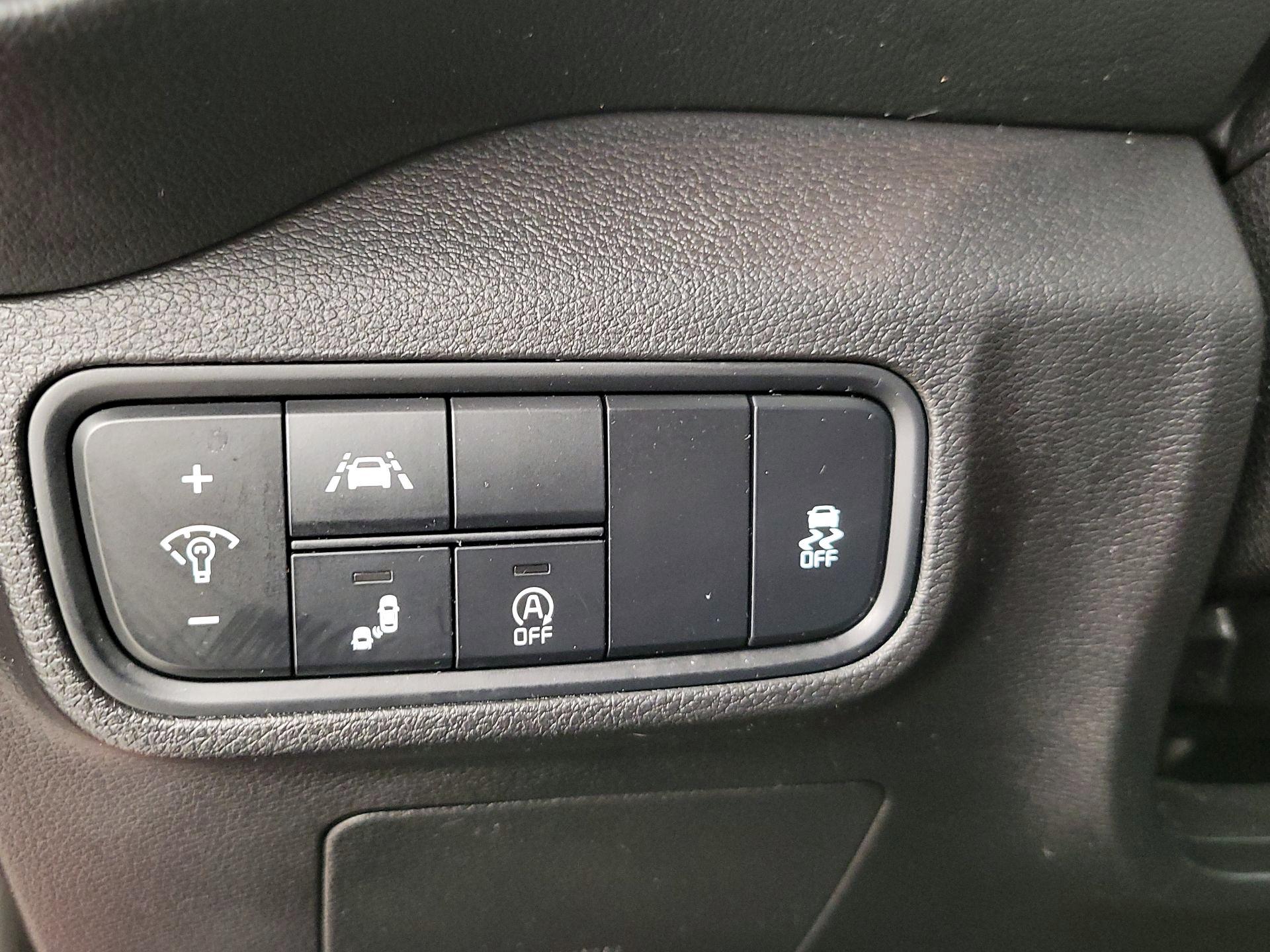 Thumbnail: 2021 Kia Soul - 13