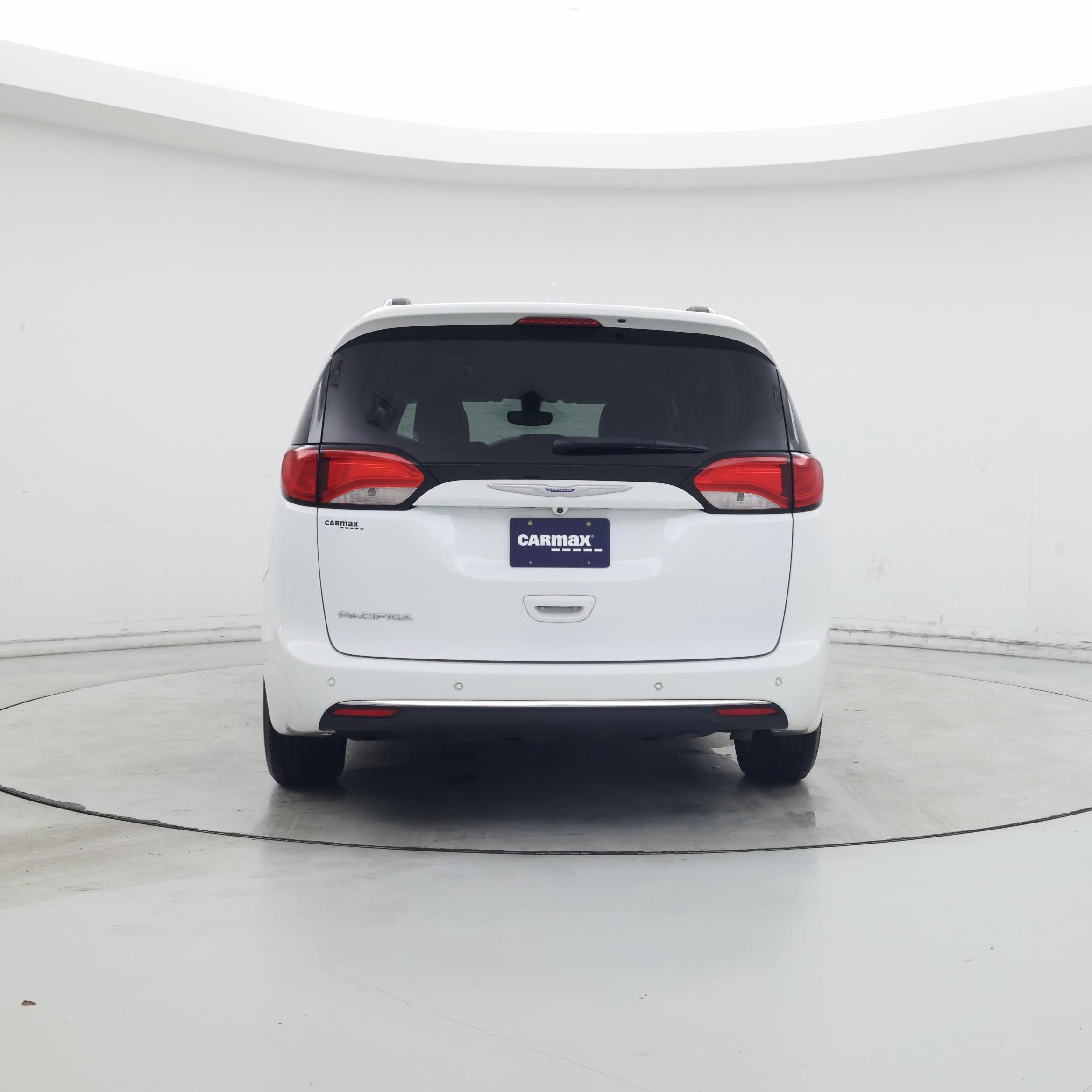 Thumbnail: 2018 Chrysler Pacifica - 6