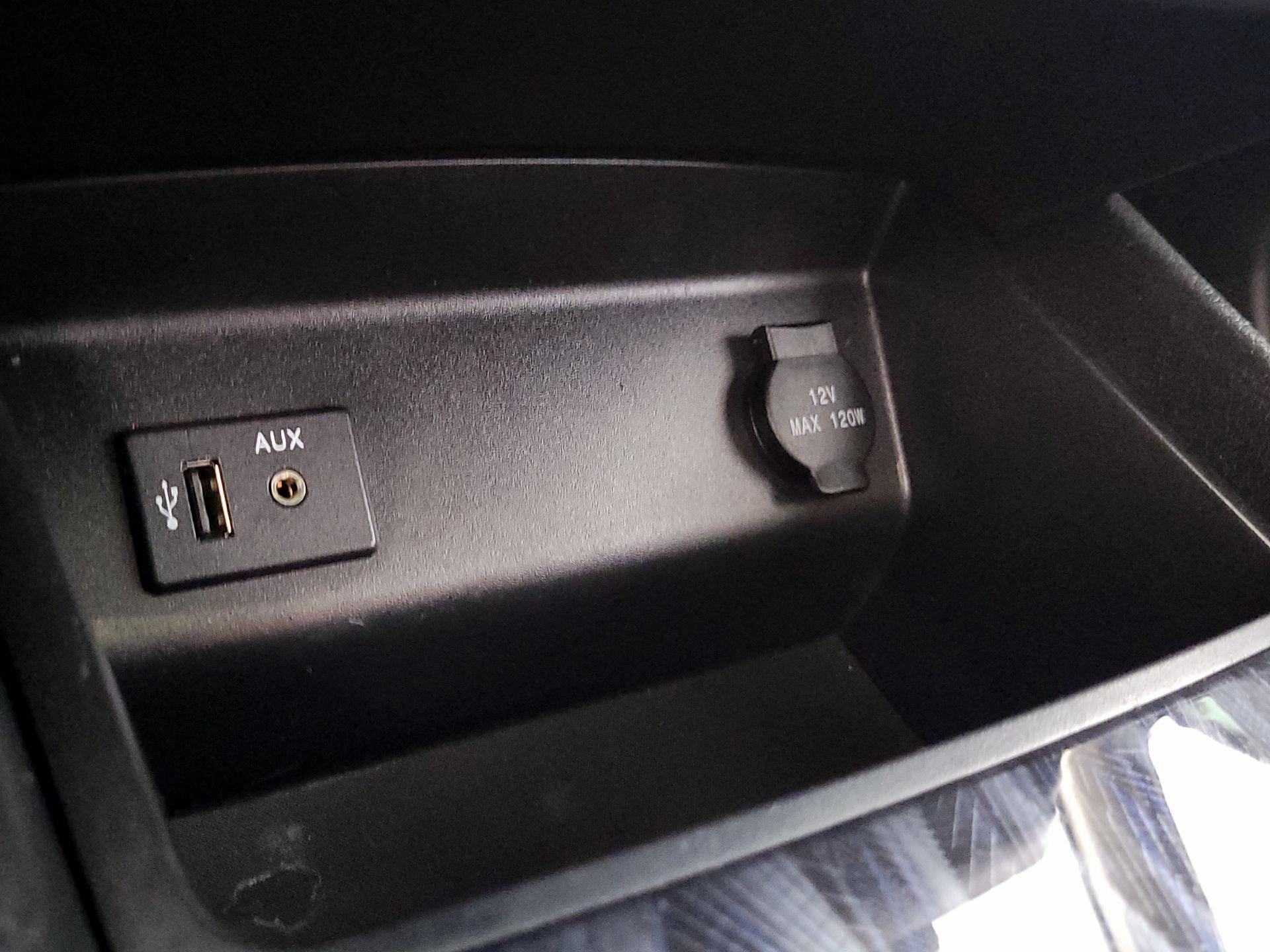 Thumbnail: 2016 Nissan Altima - 19