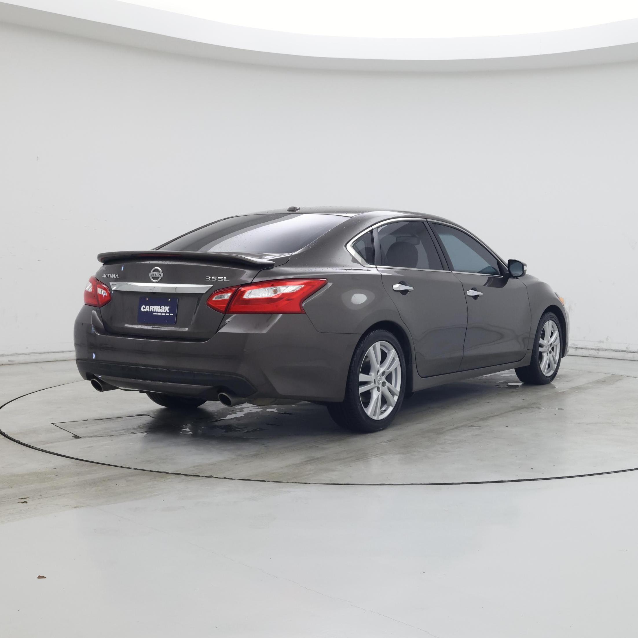 Thumbnail: 2016 Nissan Altima - 8