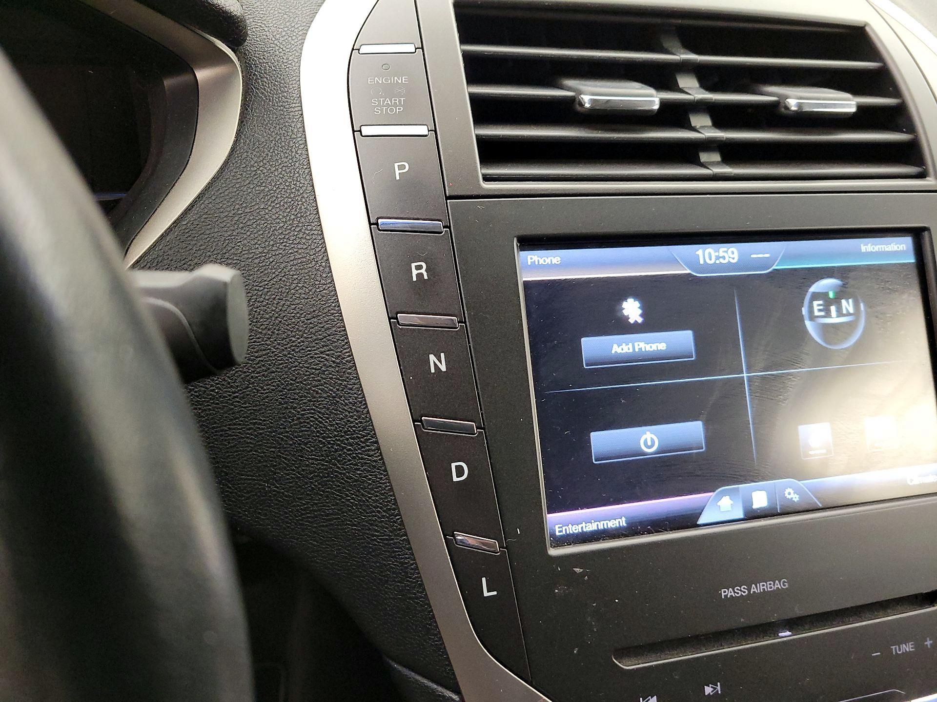 Thumbnail: 2016 Lincoln MKZ - 18