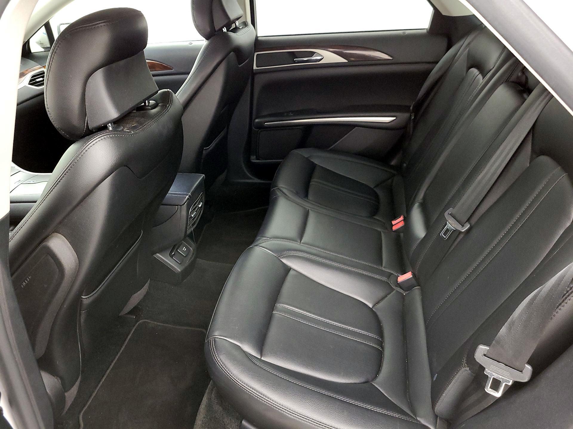 Thumbnail: 2016 Lincoln MKZ - 20