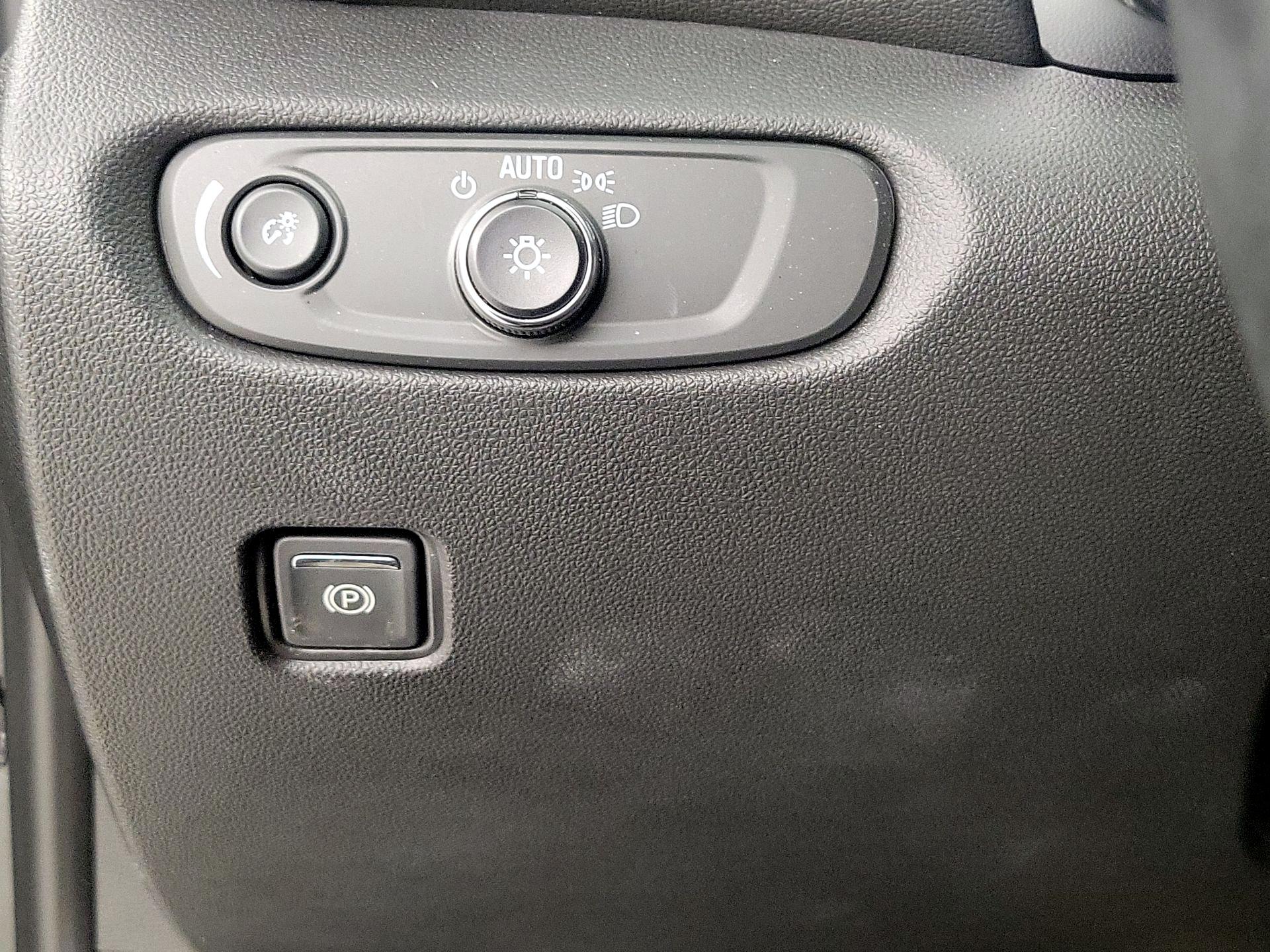 Thumbnail: 2023 Chevrolet Blazer - 13