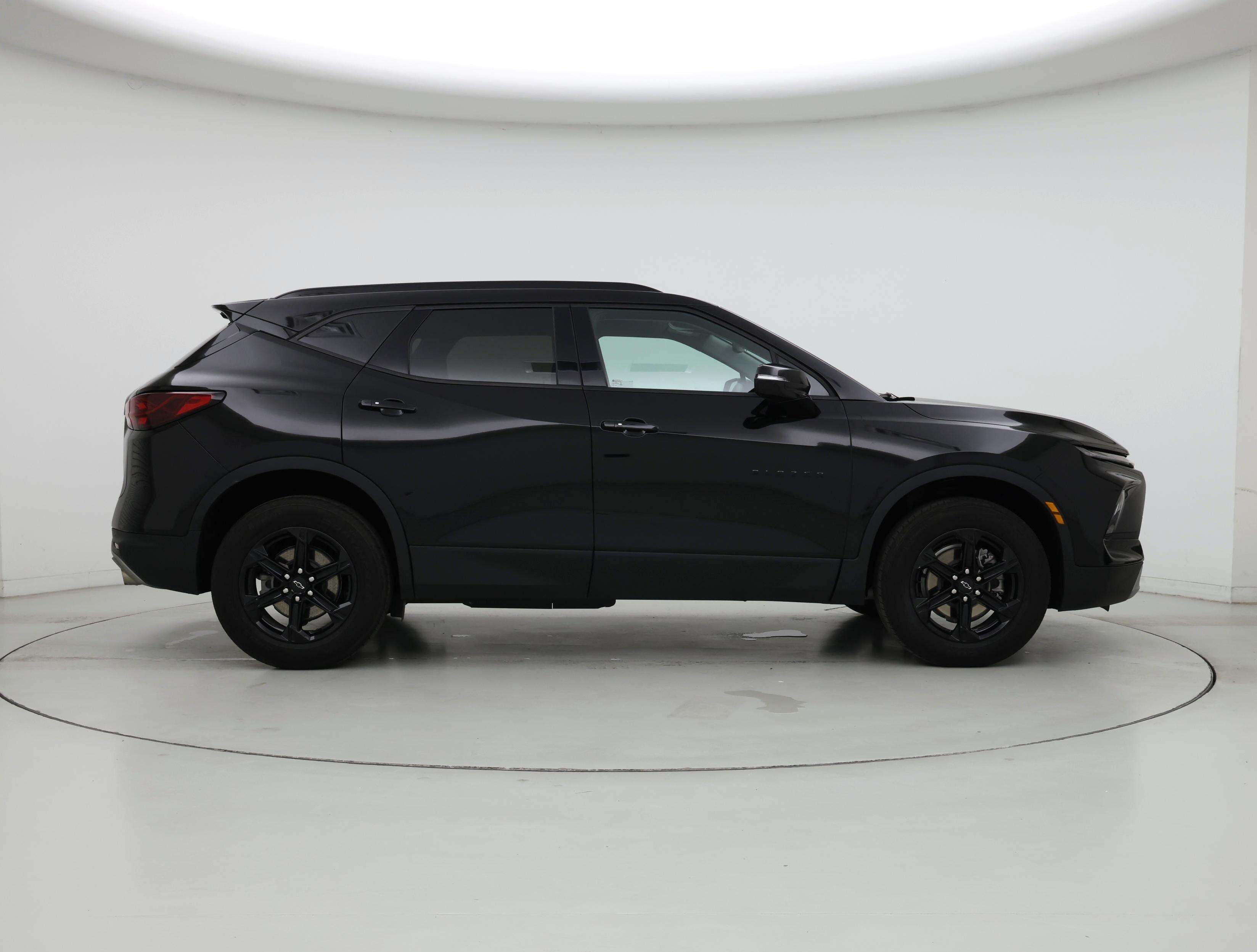 Thumbnail: 2023 Chevrolet Blazer - 7