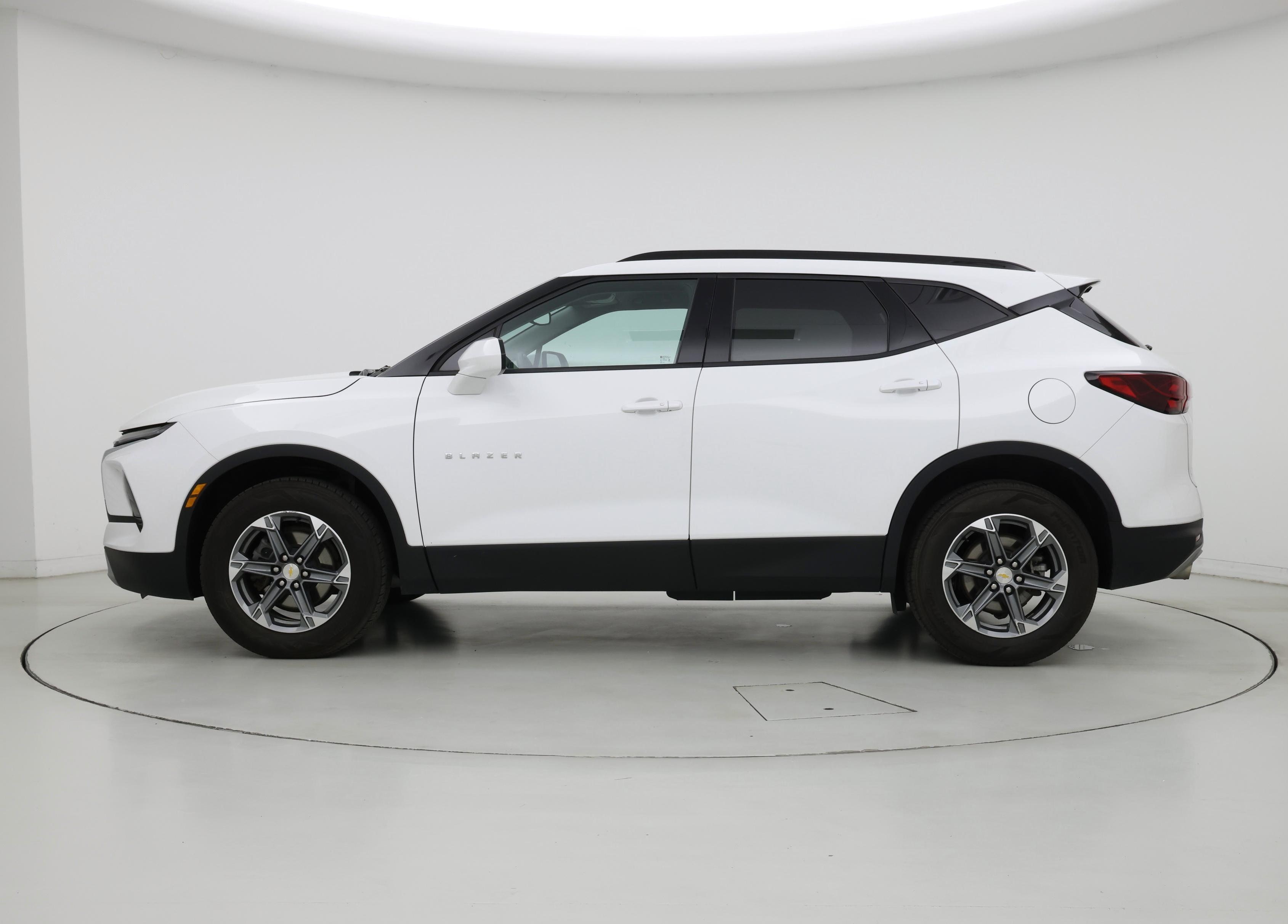 Thumbnail: 2024 Chevrolet Blazer - 3