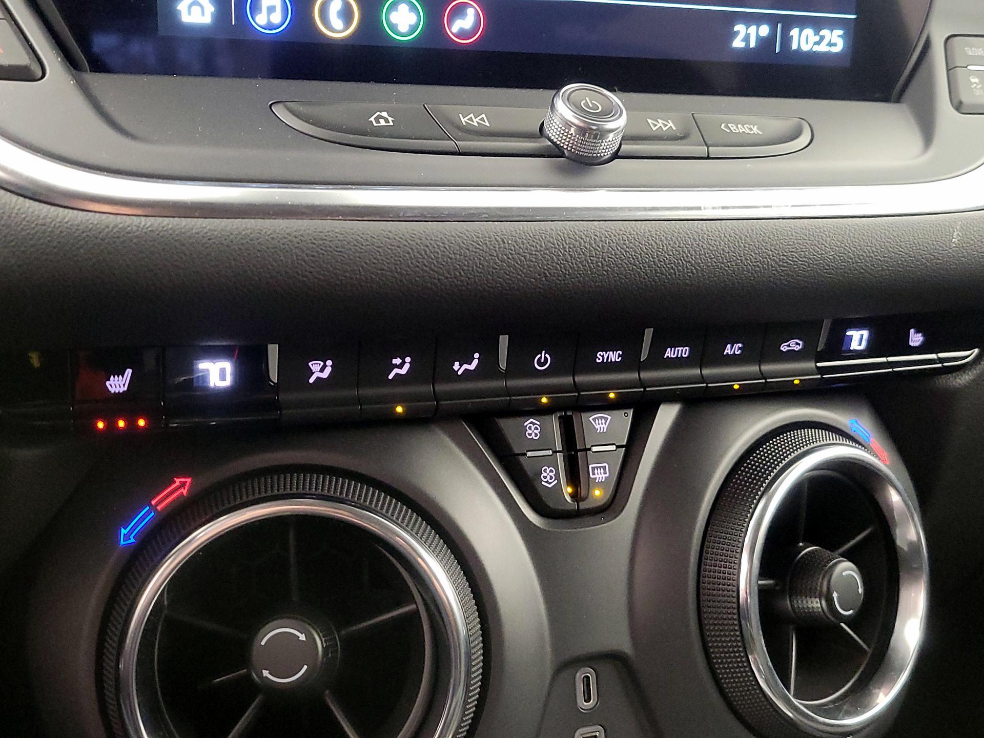 Thumbnail: 2024 Chevrolet Blazer - 16