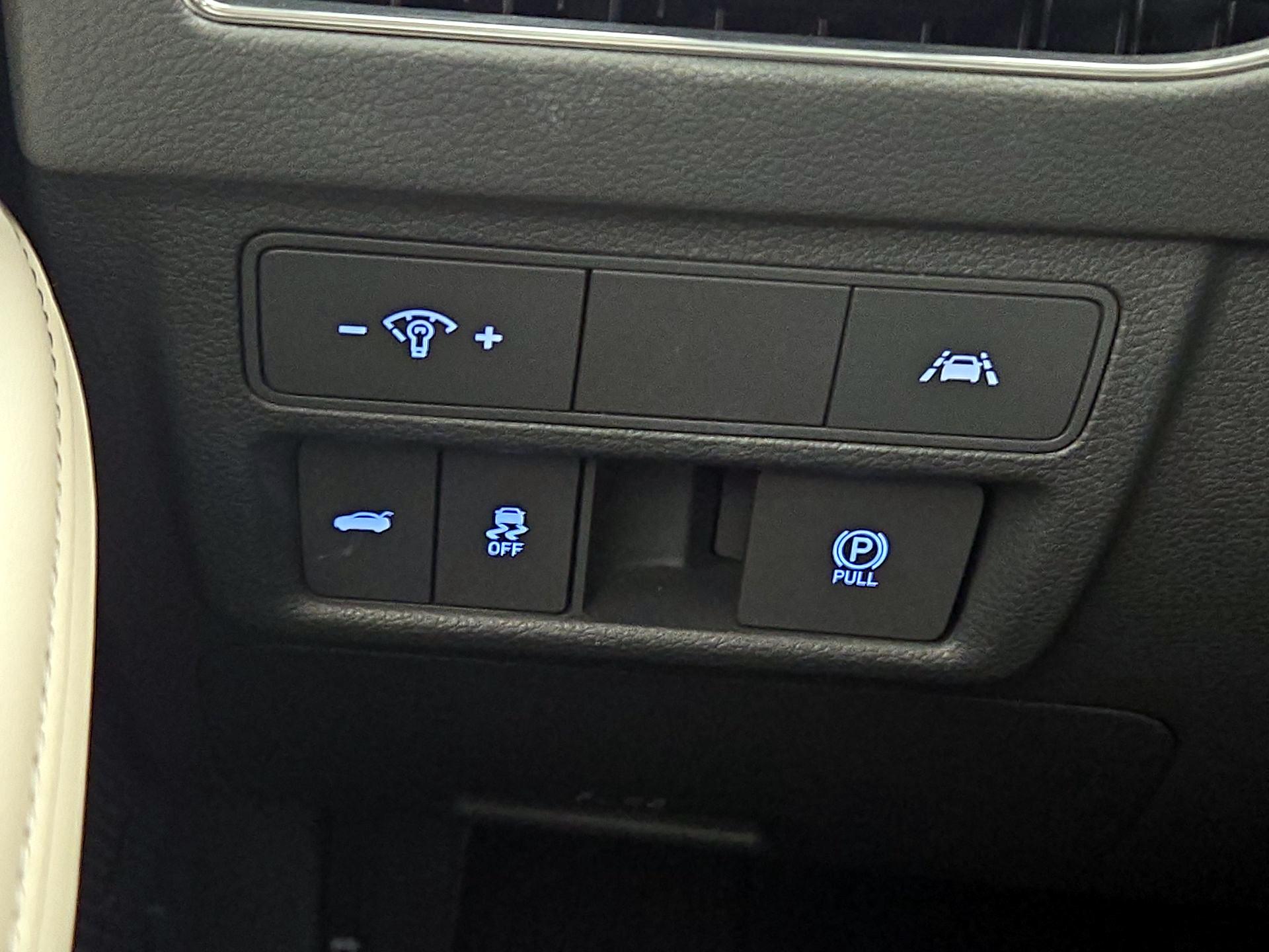 Thumbnail: 2023 Hyundai Sonata - 13