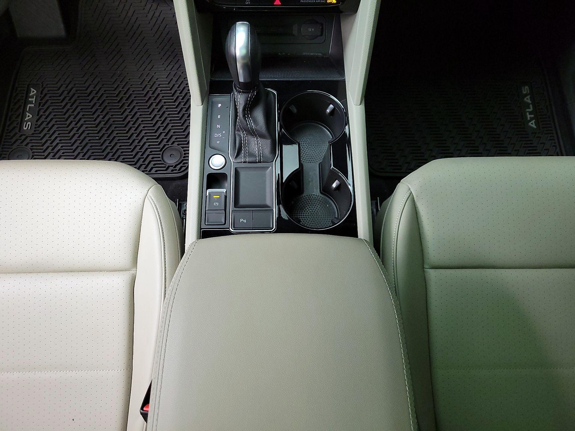 Thumbnail: 2023 Volkswagen Atlas - 15