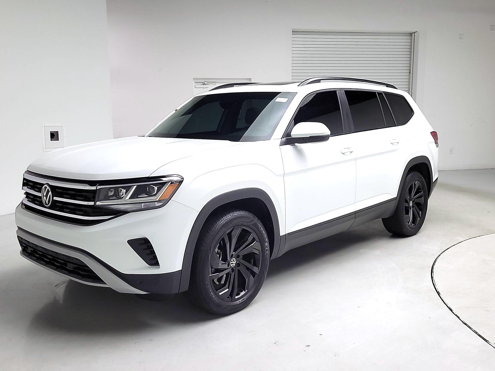 Thumbnail: 2023 Volkswagen Atlas - 3