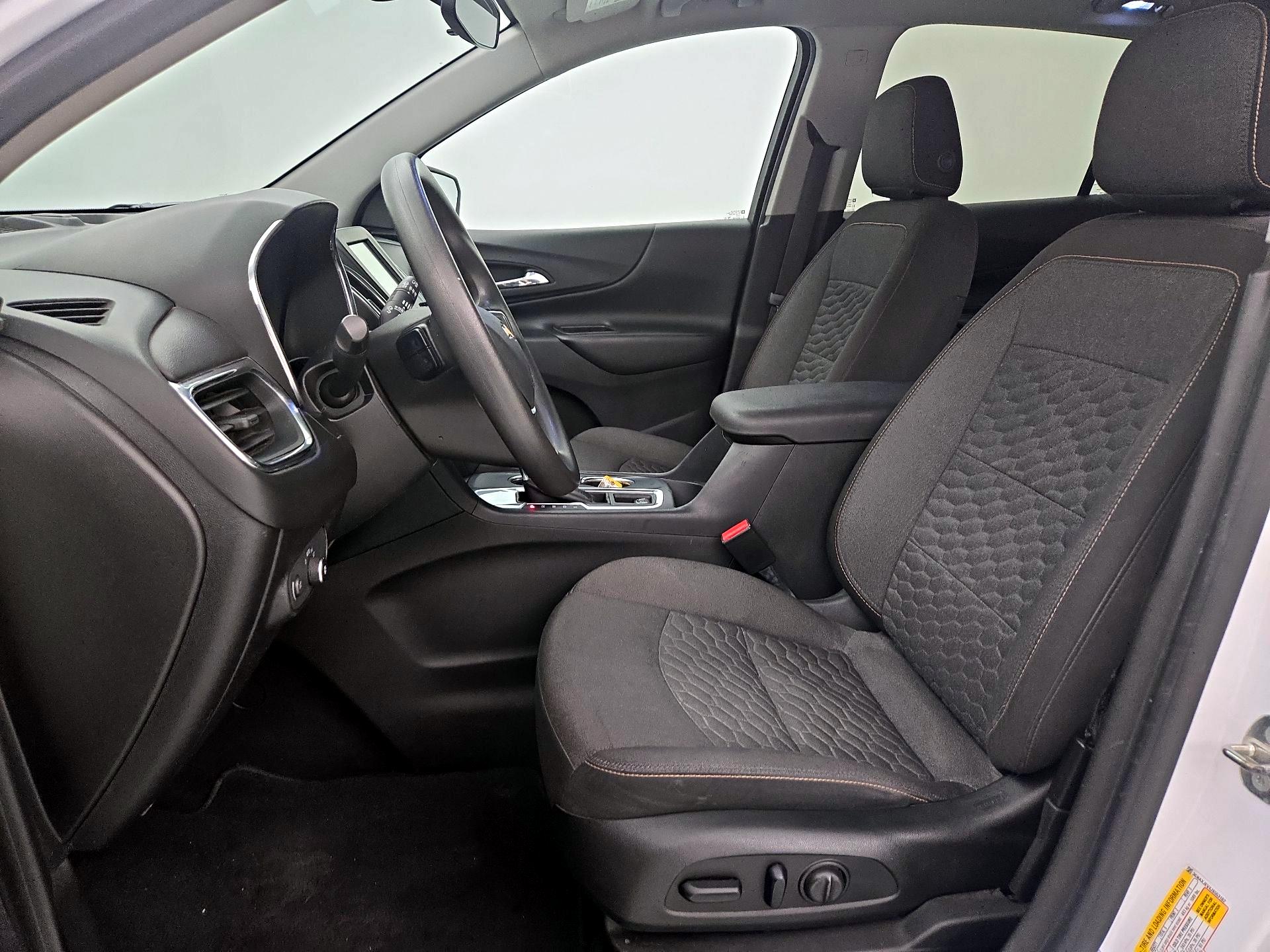 Thumbnail: 2018 Chevrolet Equinox - 11