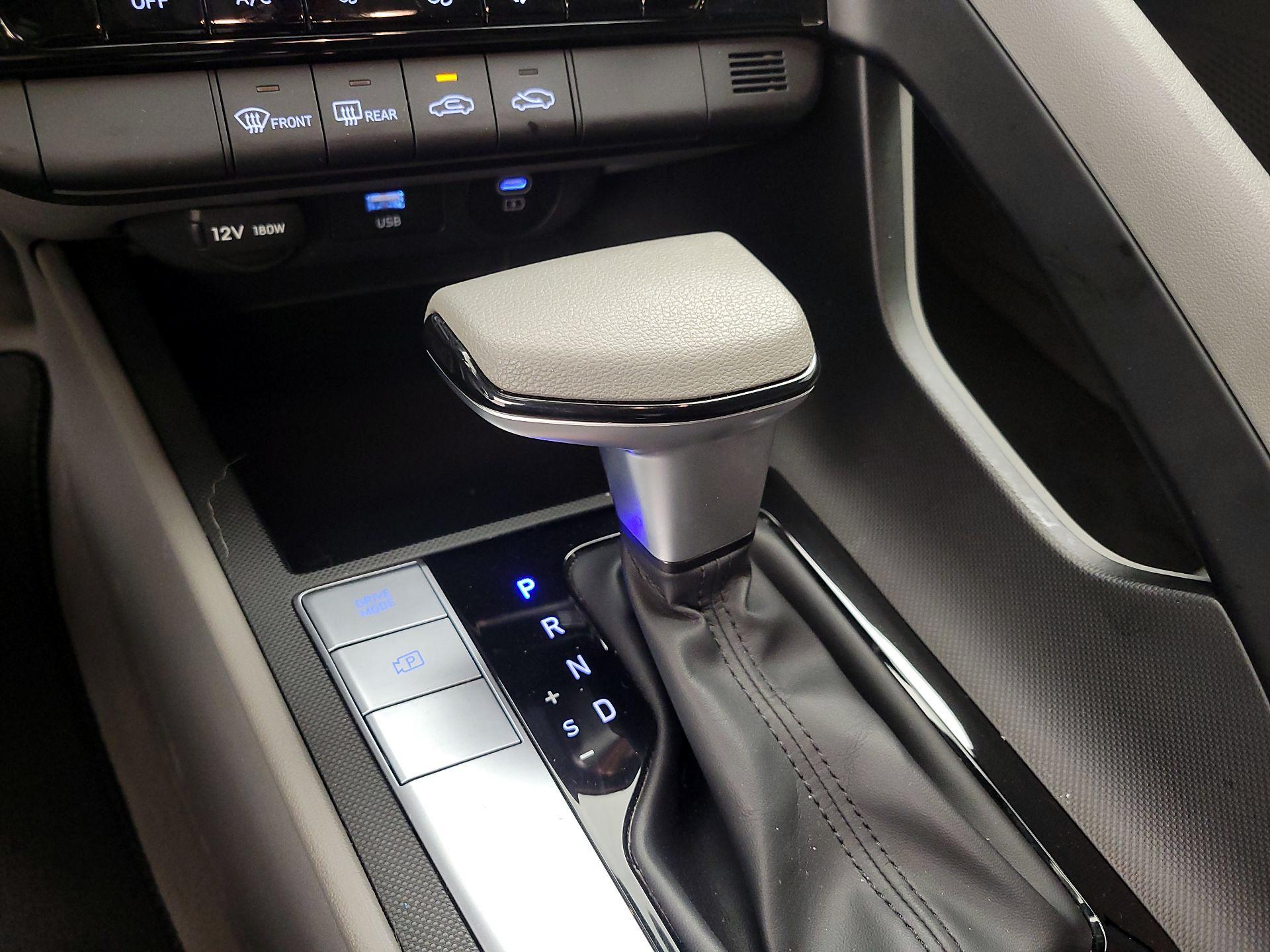 Thumbnail: 2024 Hyundai Elantra - 16