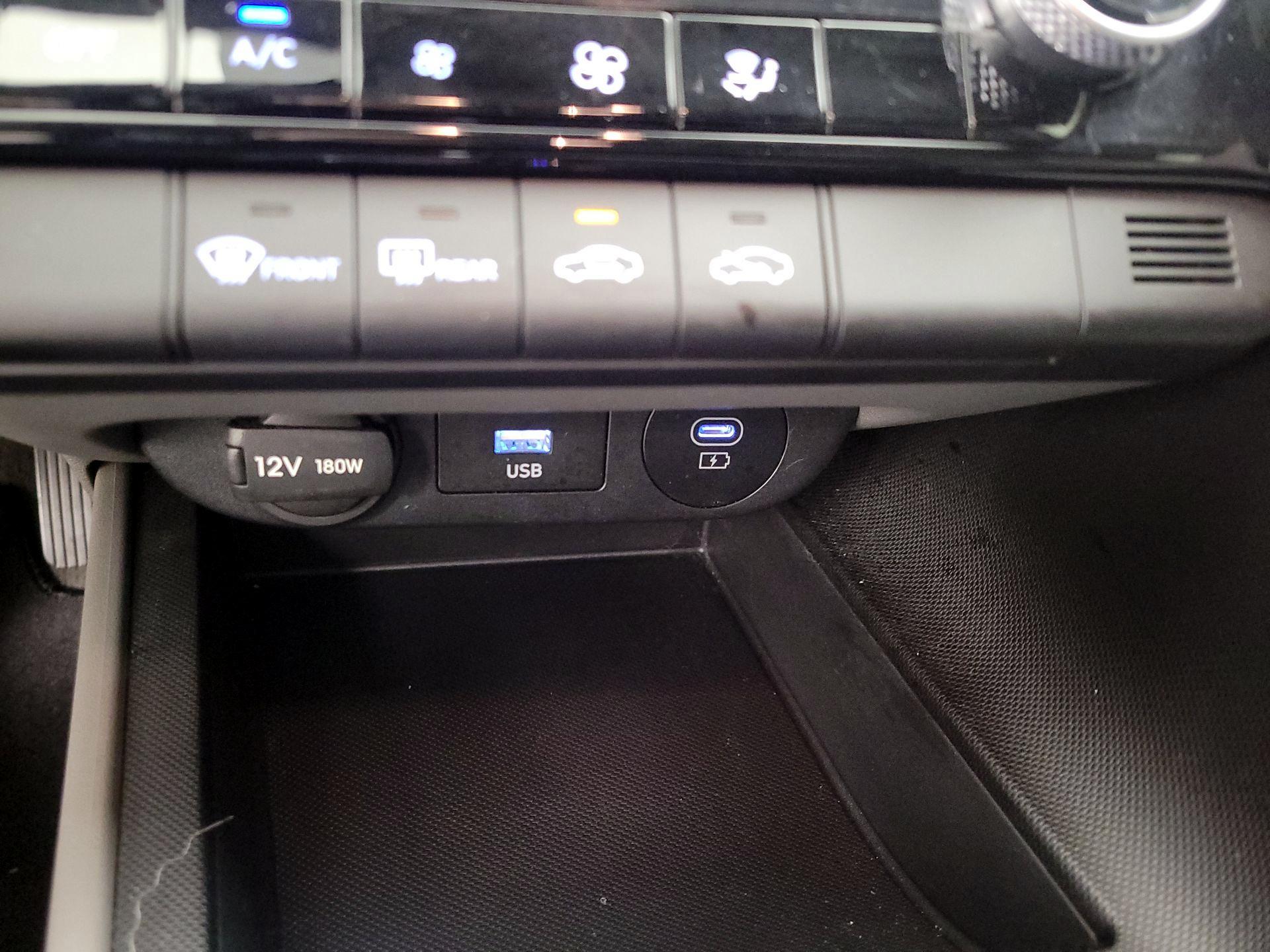 Thumbnail: 2024 Hyundai Elantra - 17