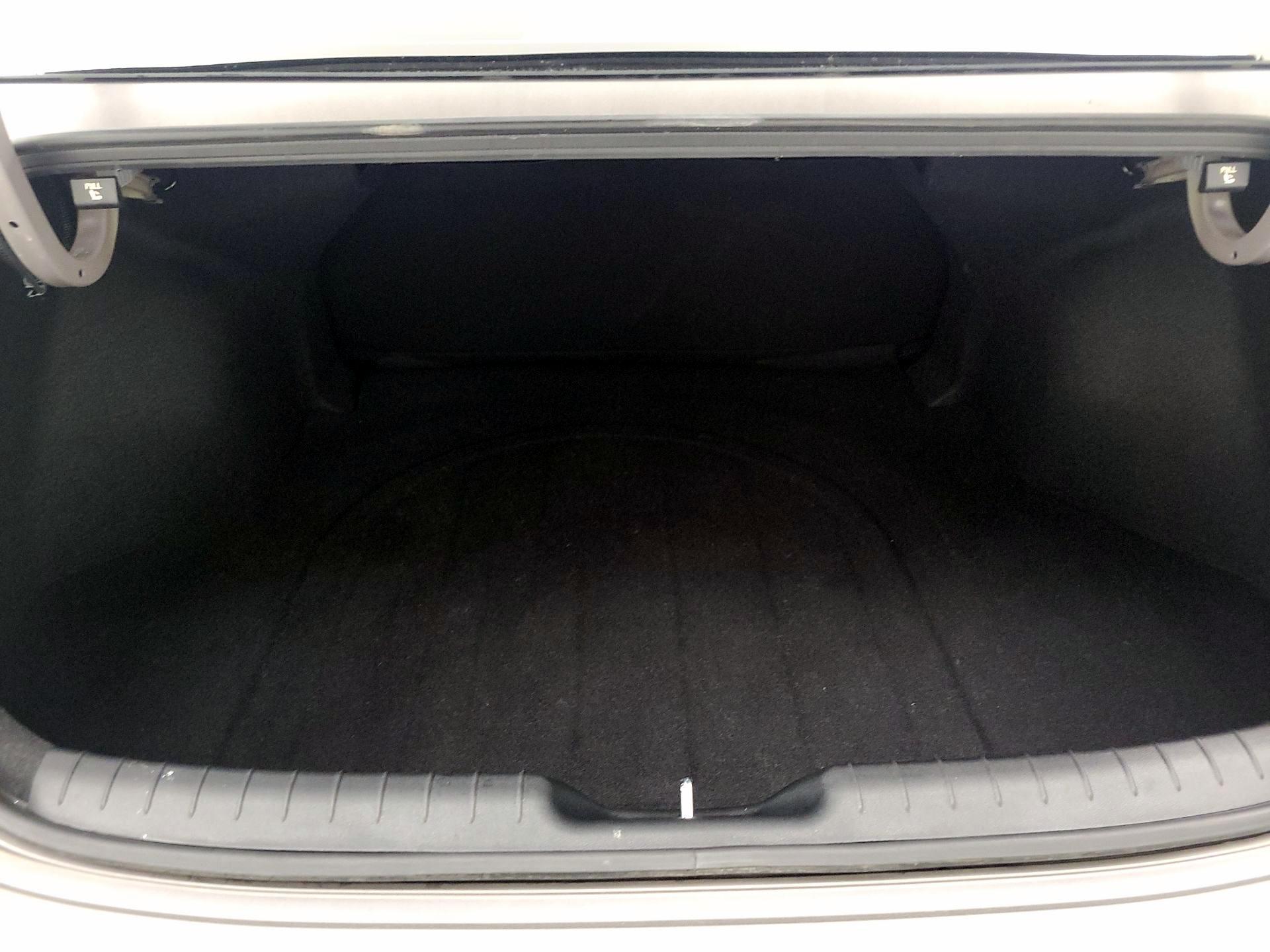 Thumbnail: 2024 Hyundai Elantra - 19