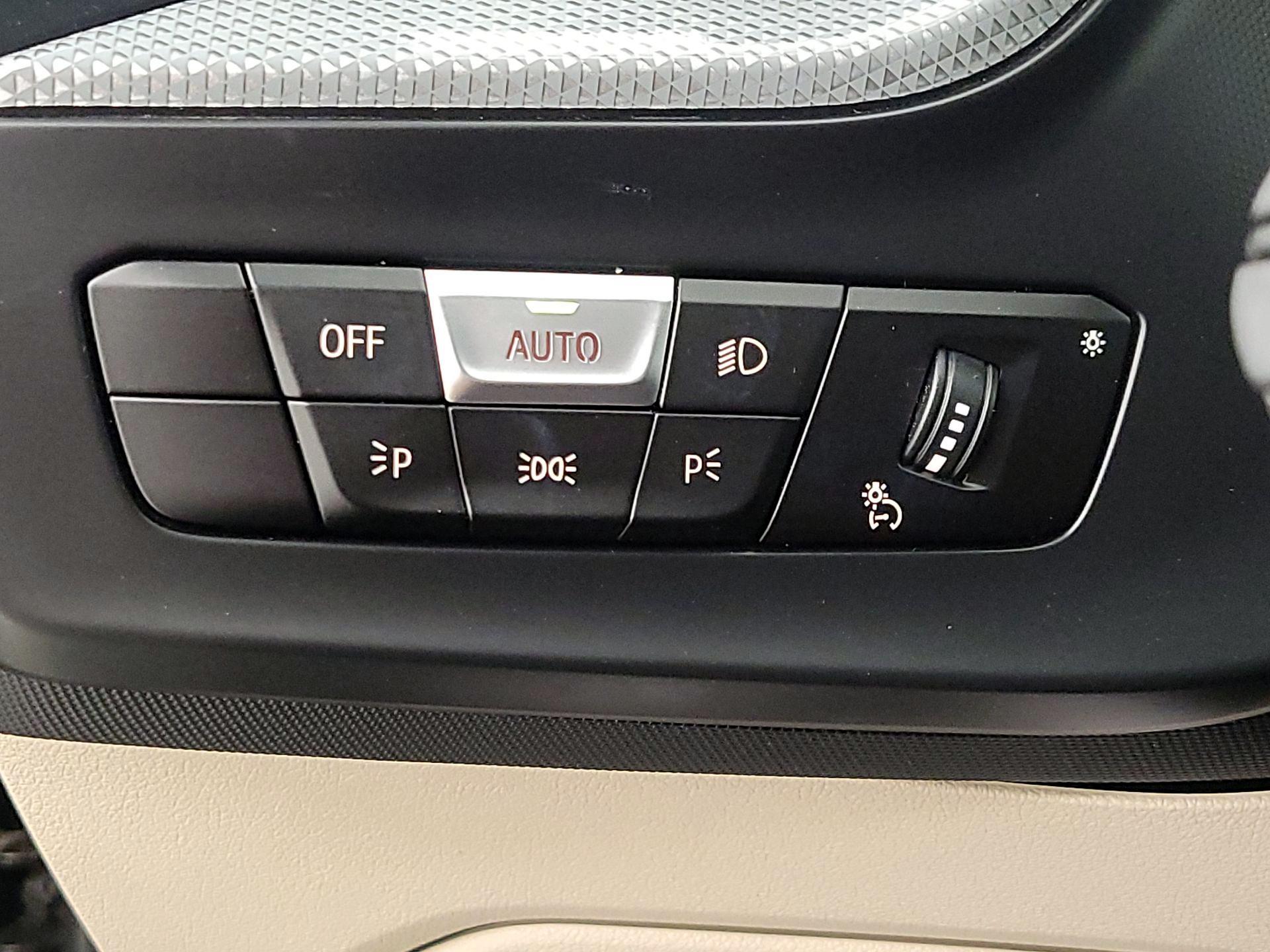 Thumbnail: 2022 BMW 2 Series - 11