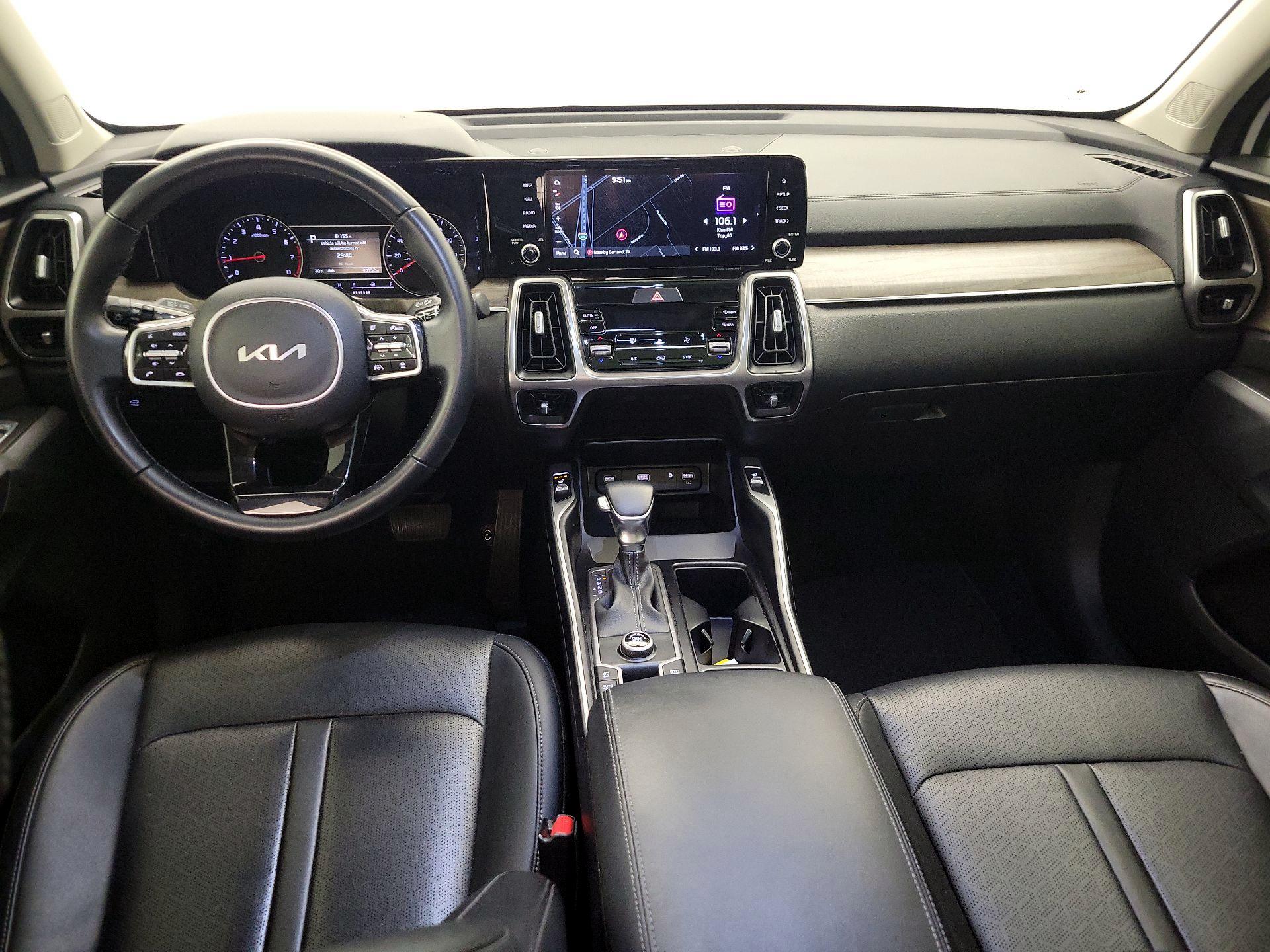 Thumbnail: 2022 Kia Sorento - 9