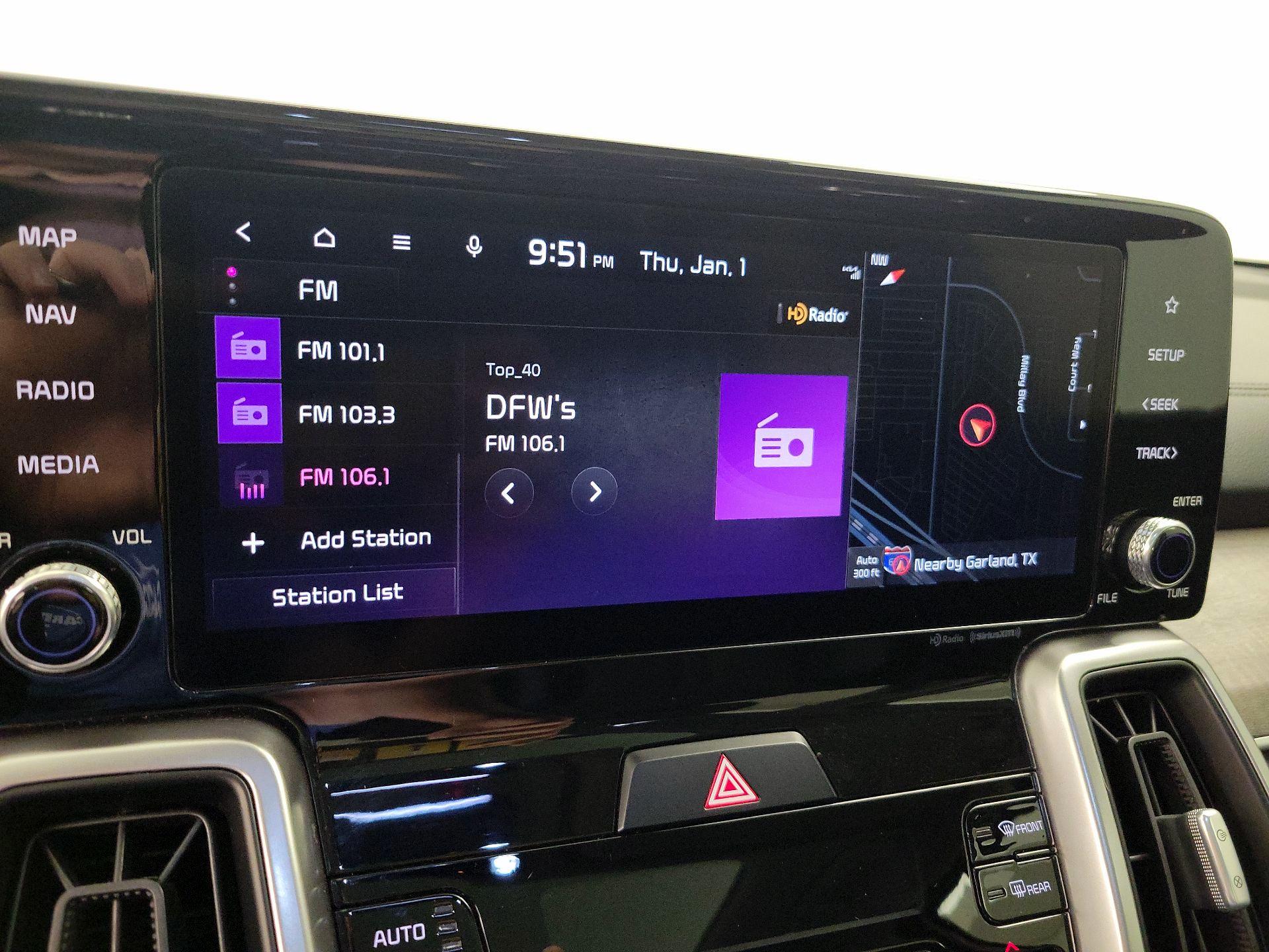 Thumbnail: 2022 Kia Sorento - 16