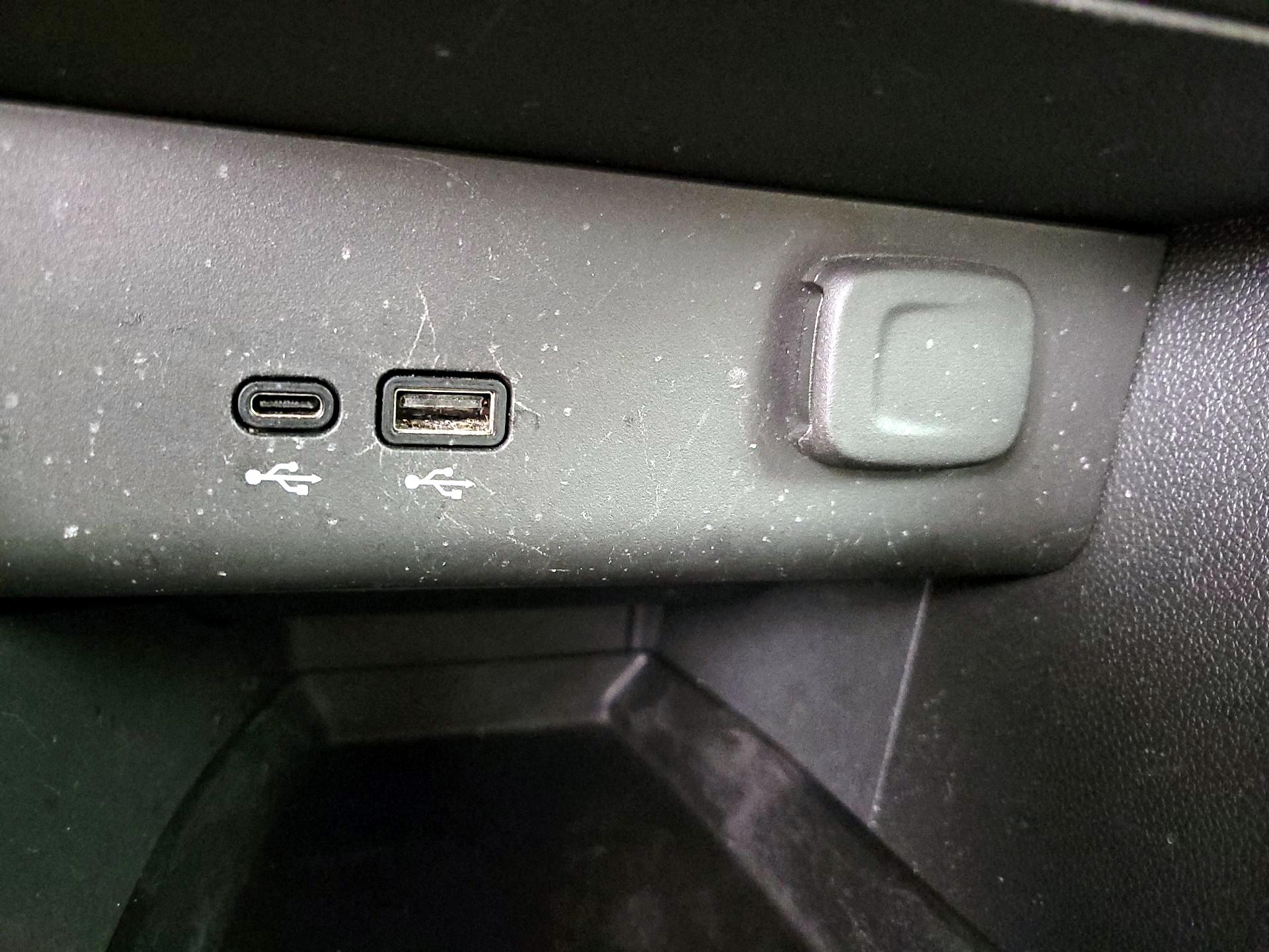 Thumbnail: 2024 Buick Encore GX - 16