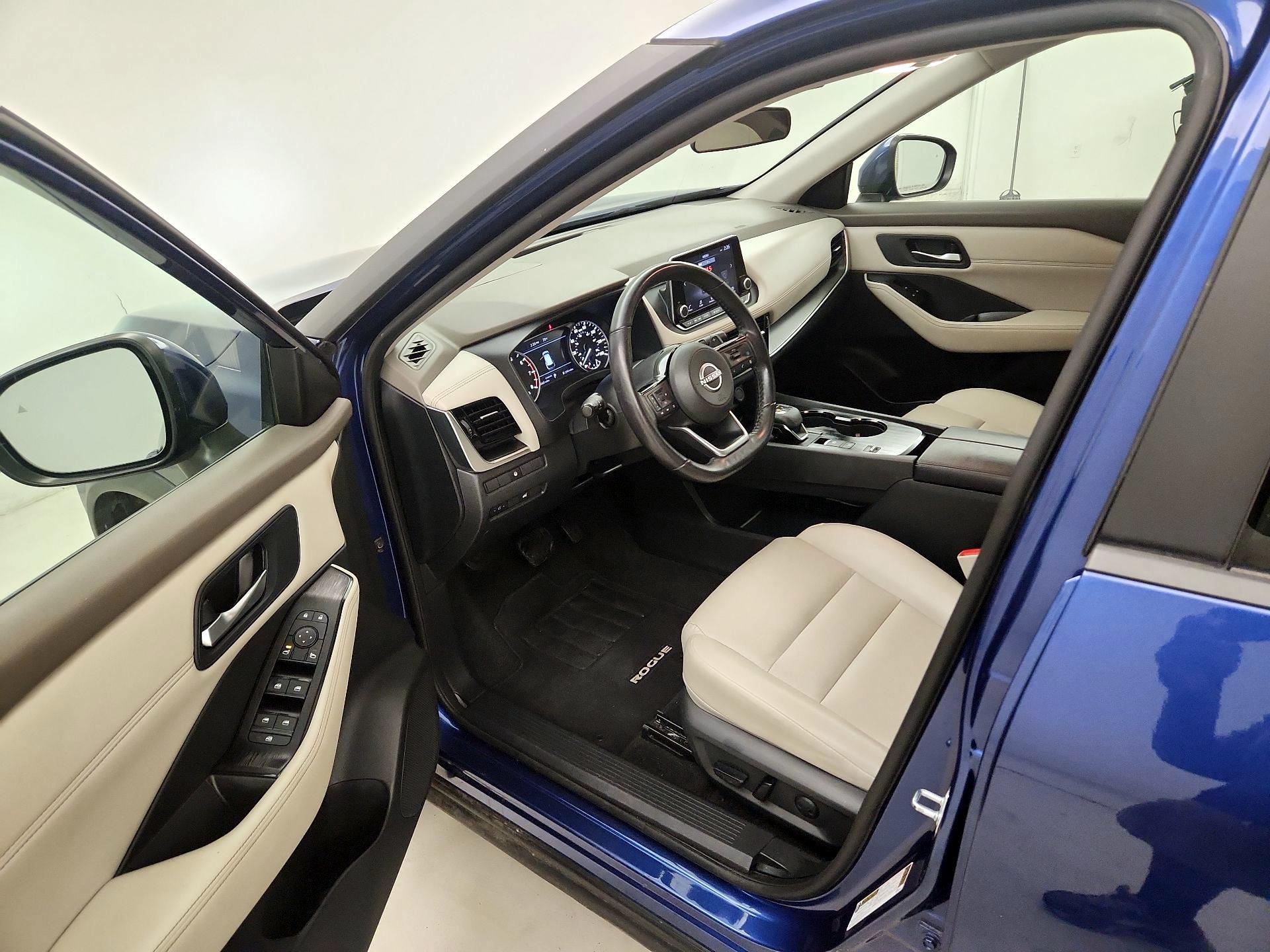 Thumbnail: 2023 Nissan Rogue - 11