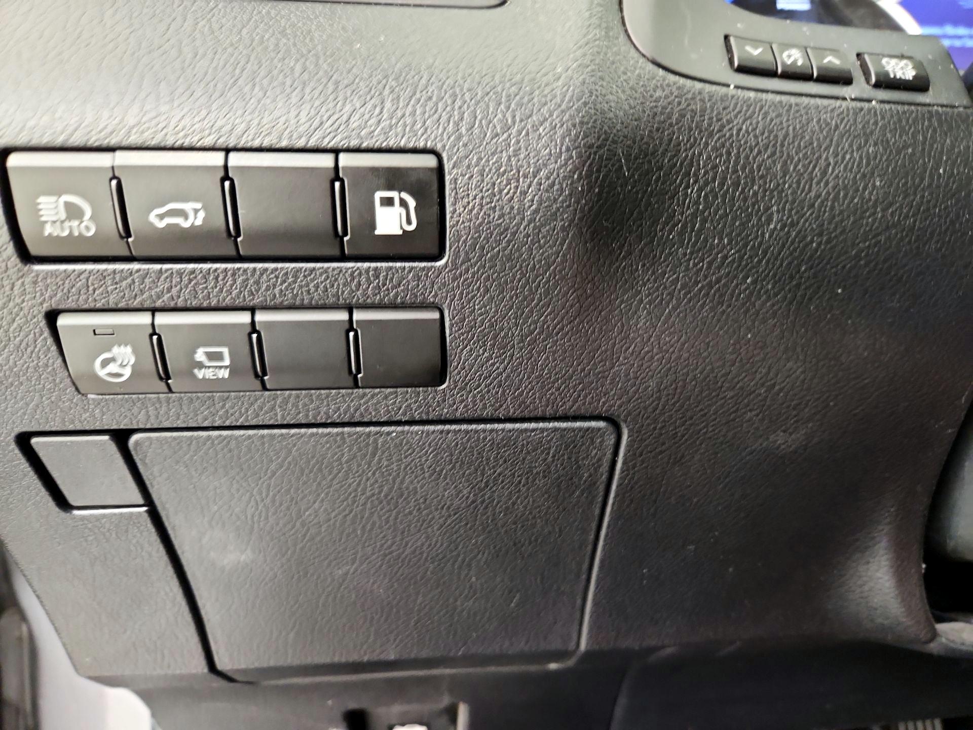 Thumbnail: 2021 Lexus RX - 13