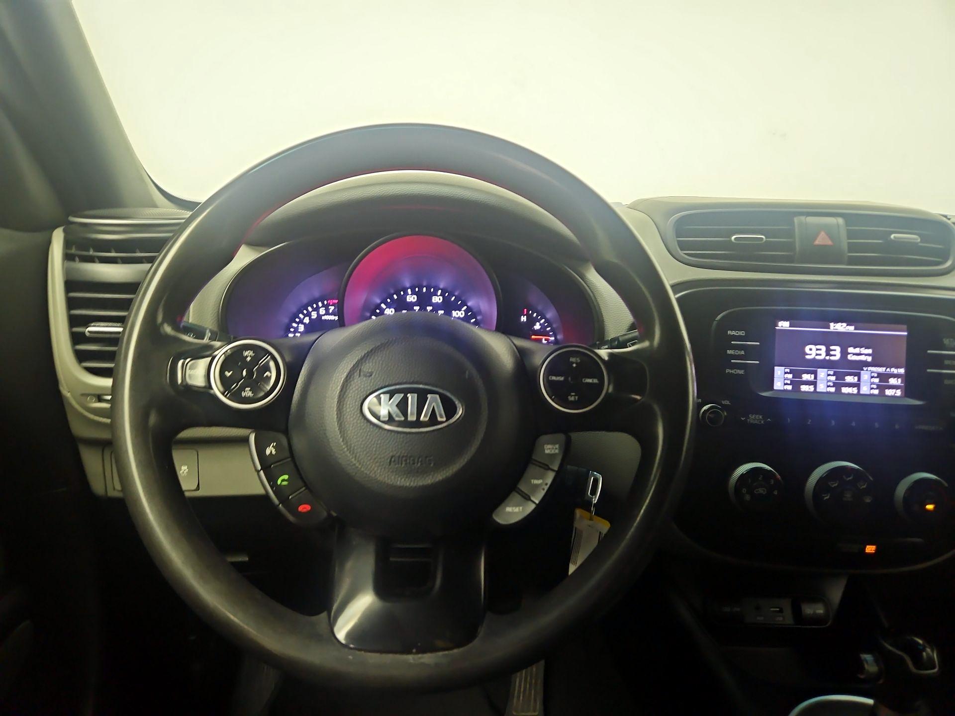 Thumbnail: 2018 Kia Soul - 10