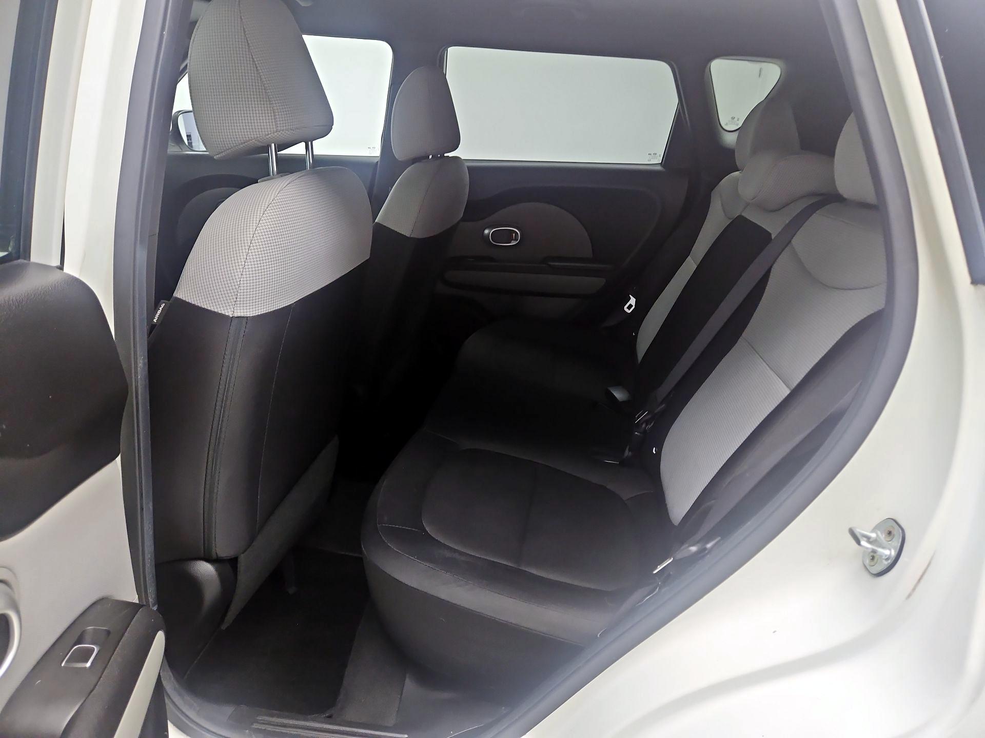 Thumbnail: 2018 Kia Soul - 18