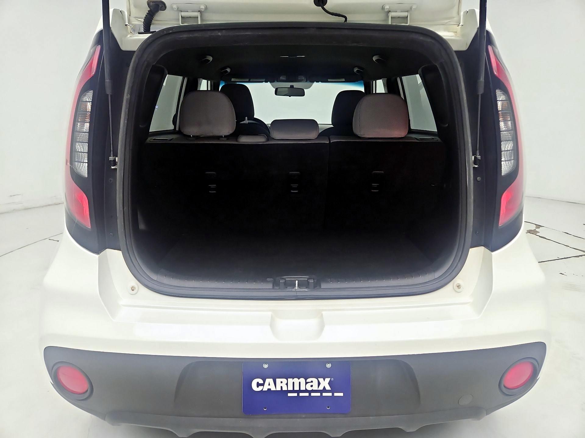 Thumbnail: 2018 Kia Soul - 19