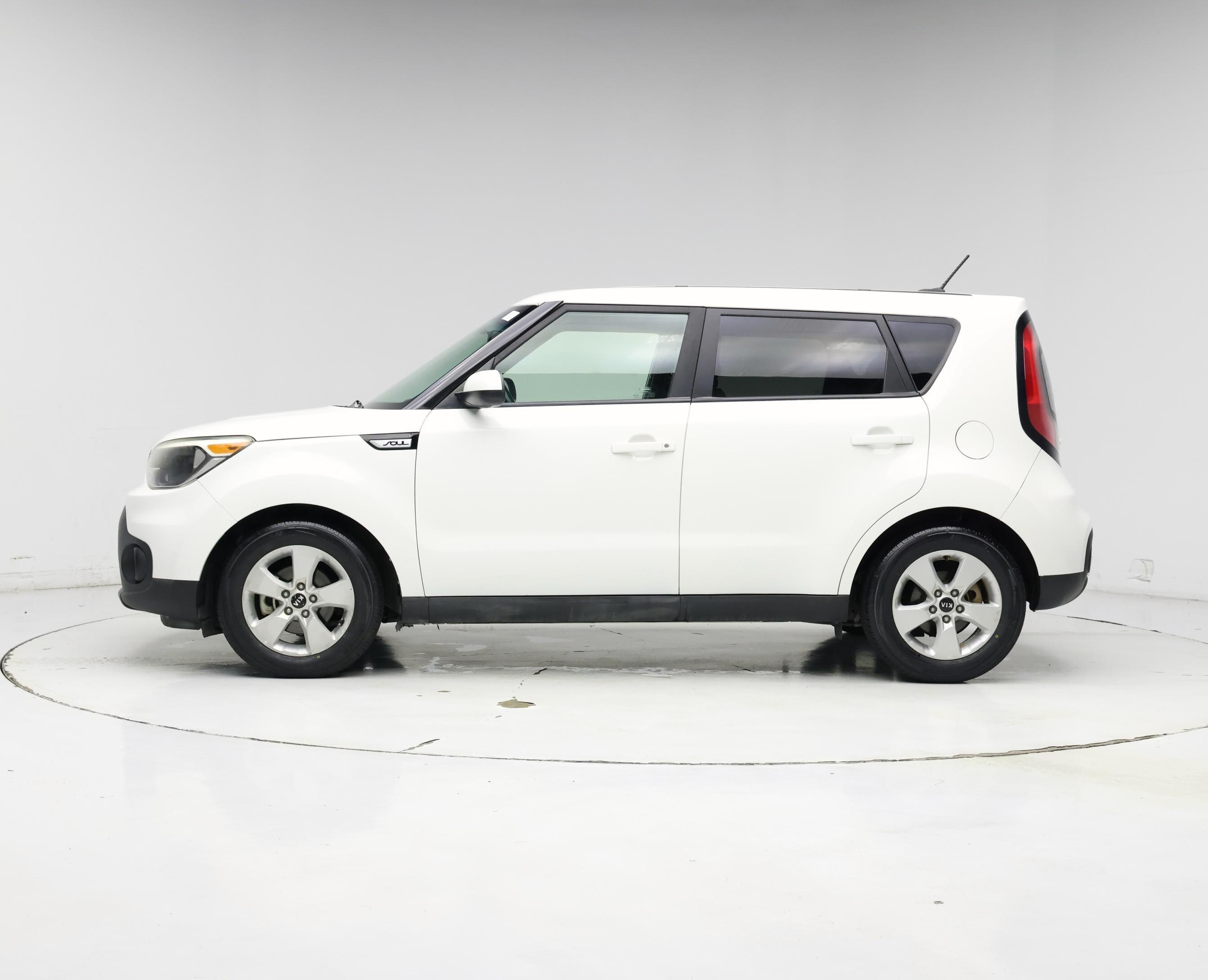 Thumbnail: 2018 Kia Soul - 3