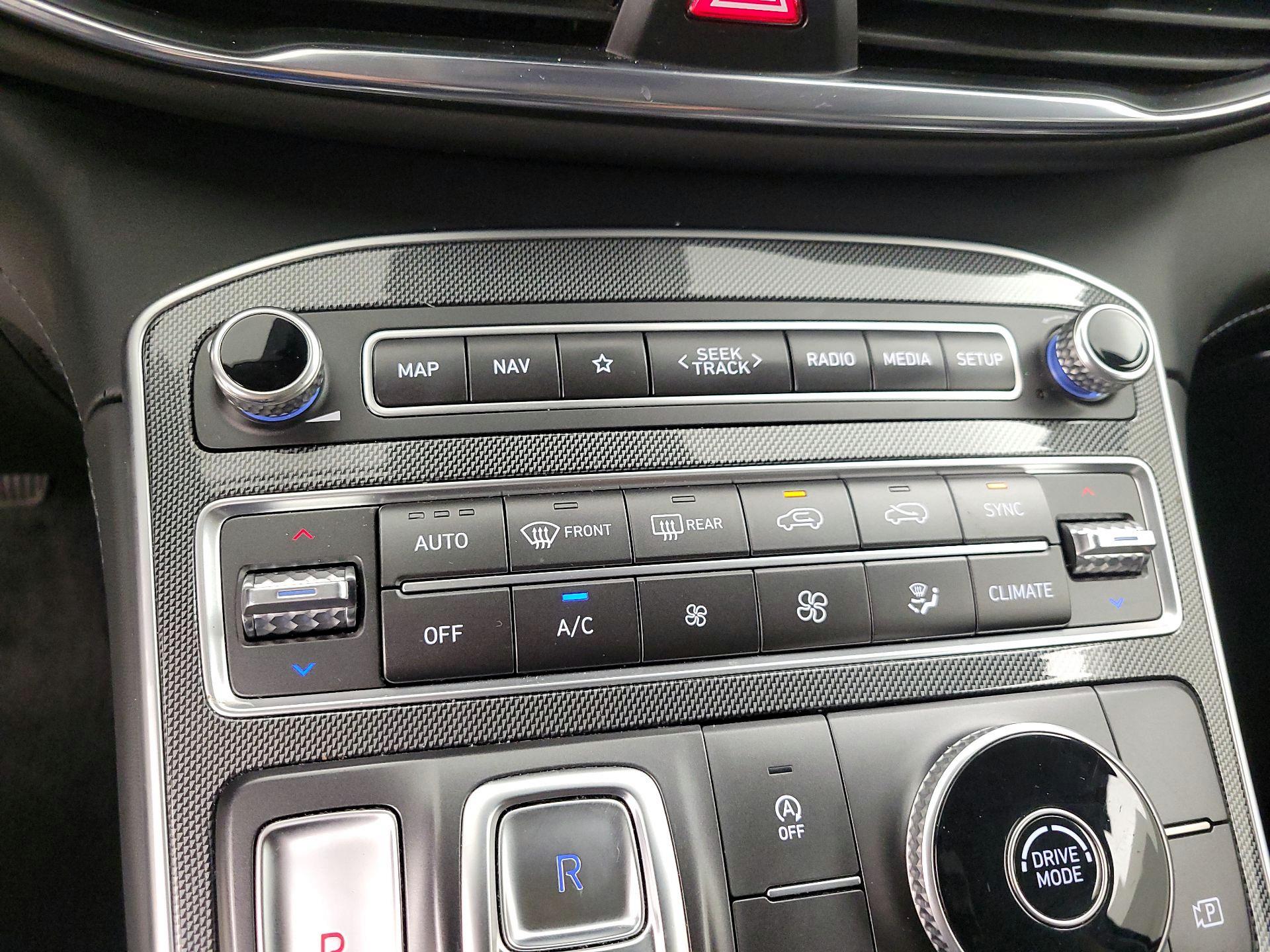 Thumbnail: 2022 Hyundai Santa Fe - 15