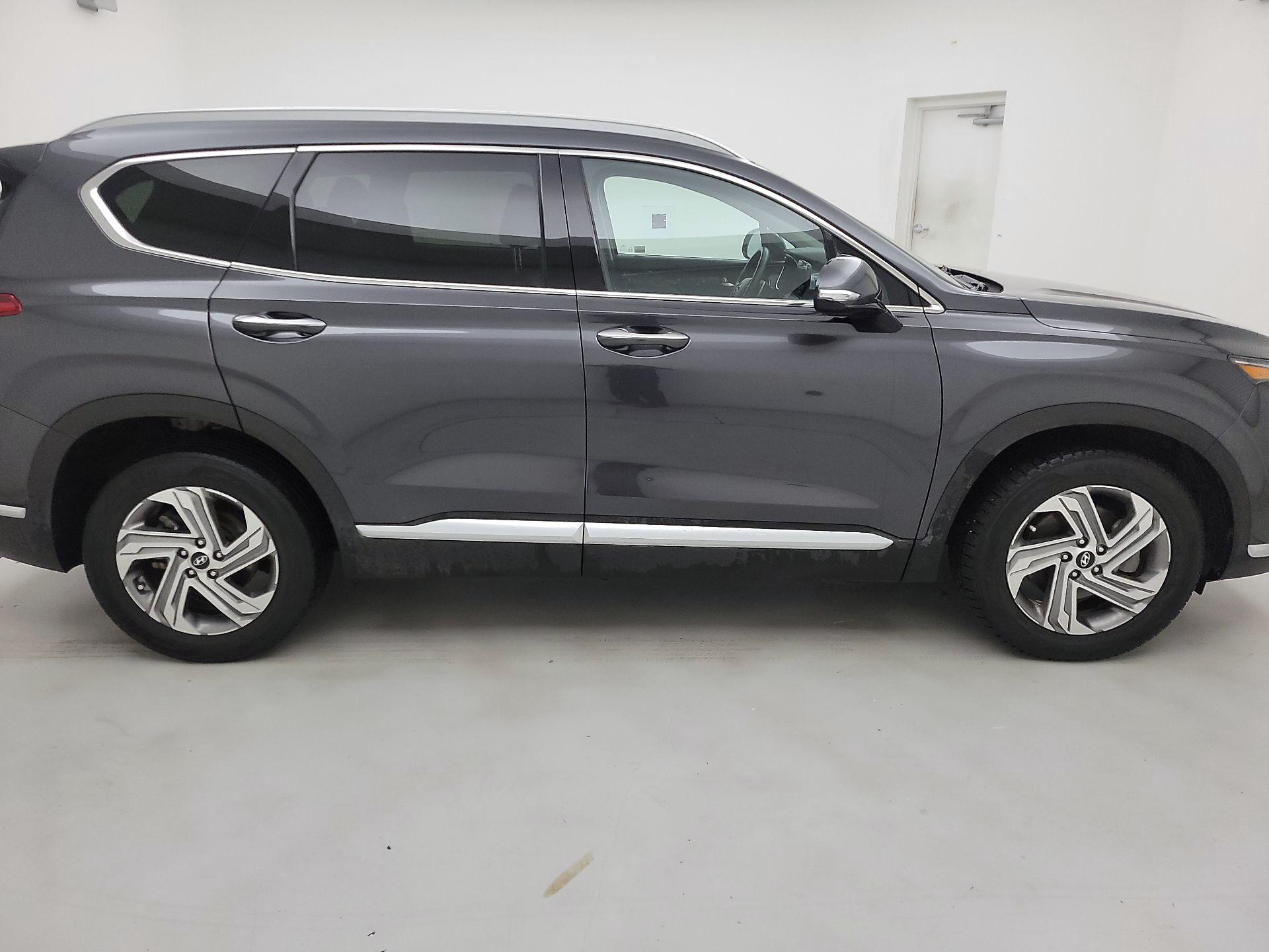 Thumbnail: 2022 Hyundai Santa Fe - 4